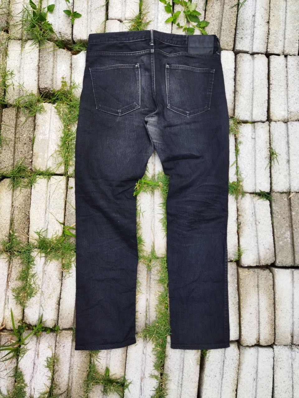 Japan Blue Japan Blue Black Cropped Jeans - Size 31 Size US 31 - 6 Thumbnail