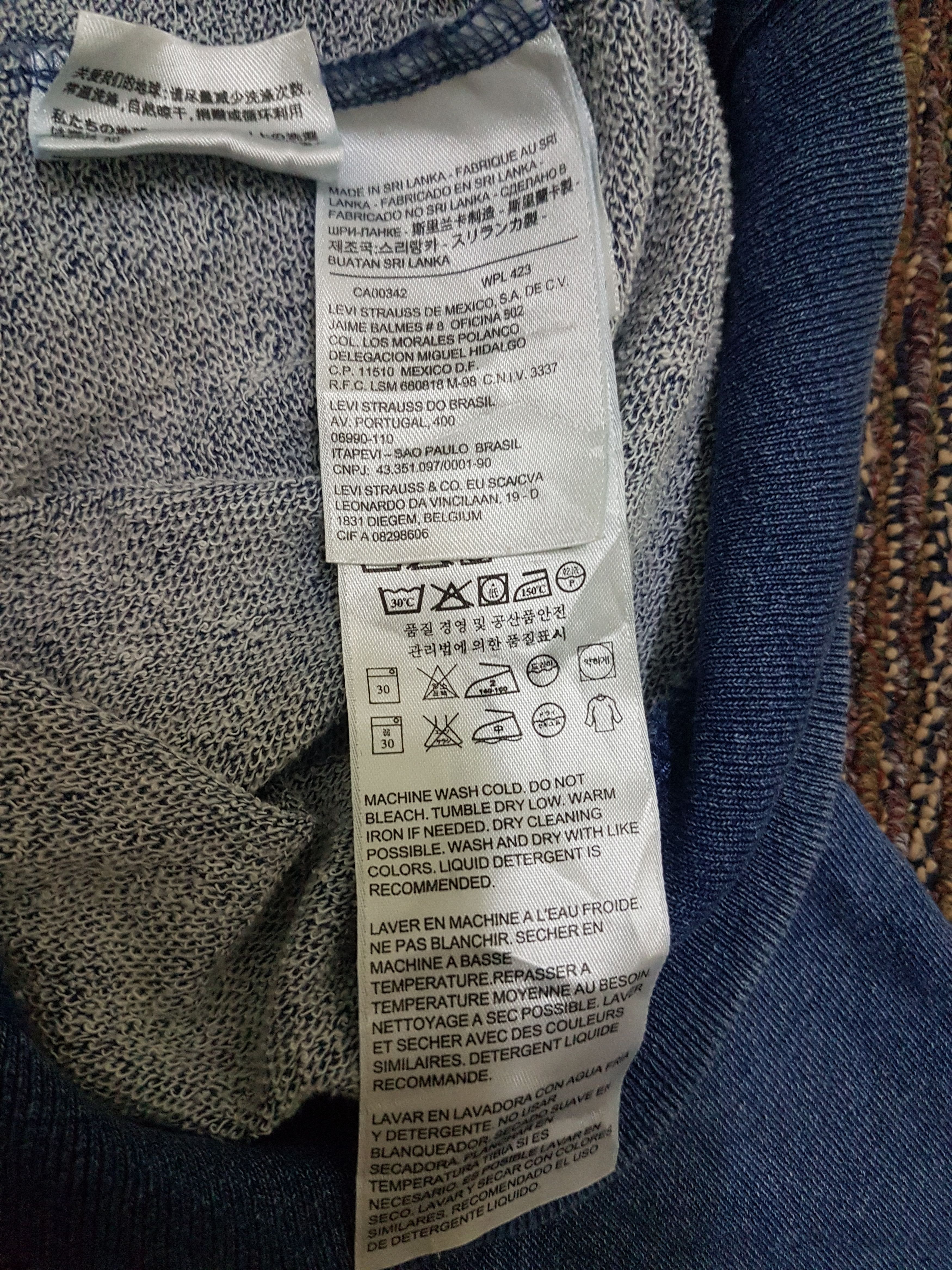 Levi's LEVIS STRAUSS & CO Plain Crewneck Sweatshirt Size US S / EU 44-46 / 1 - 5 Thumbnail