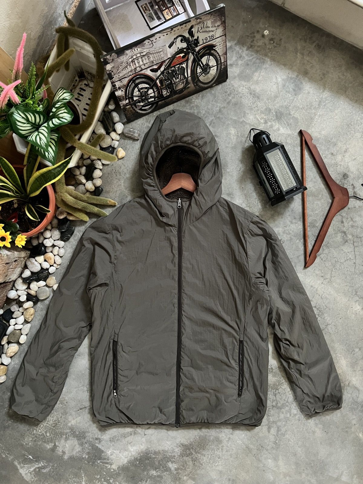 VTG 🖤 Uniqlo Deep Pile Sherpa Riversible Jacket With Hoodie