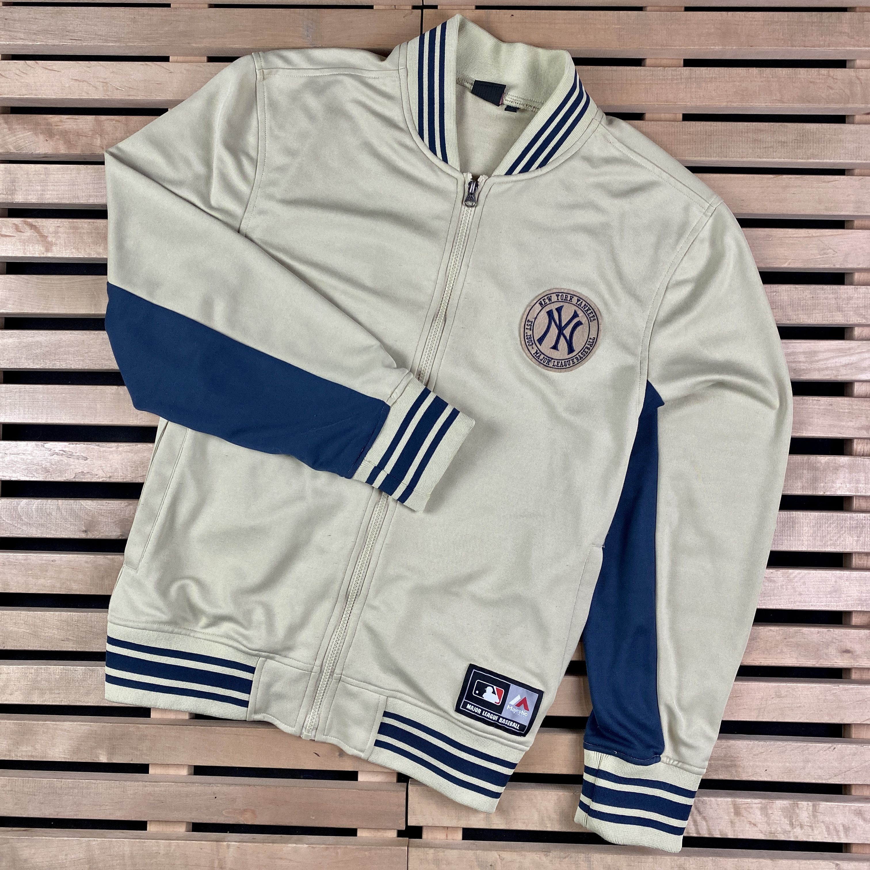 Majestic × New York Yankees × Vintage Men’s Bomber New York Yankees Majestic Vintage Size XL Size US XL / EU 56 / 4 - 1 Thumbnail