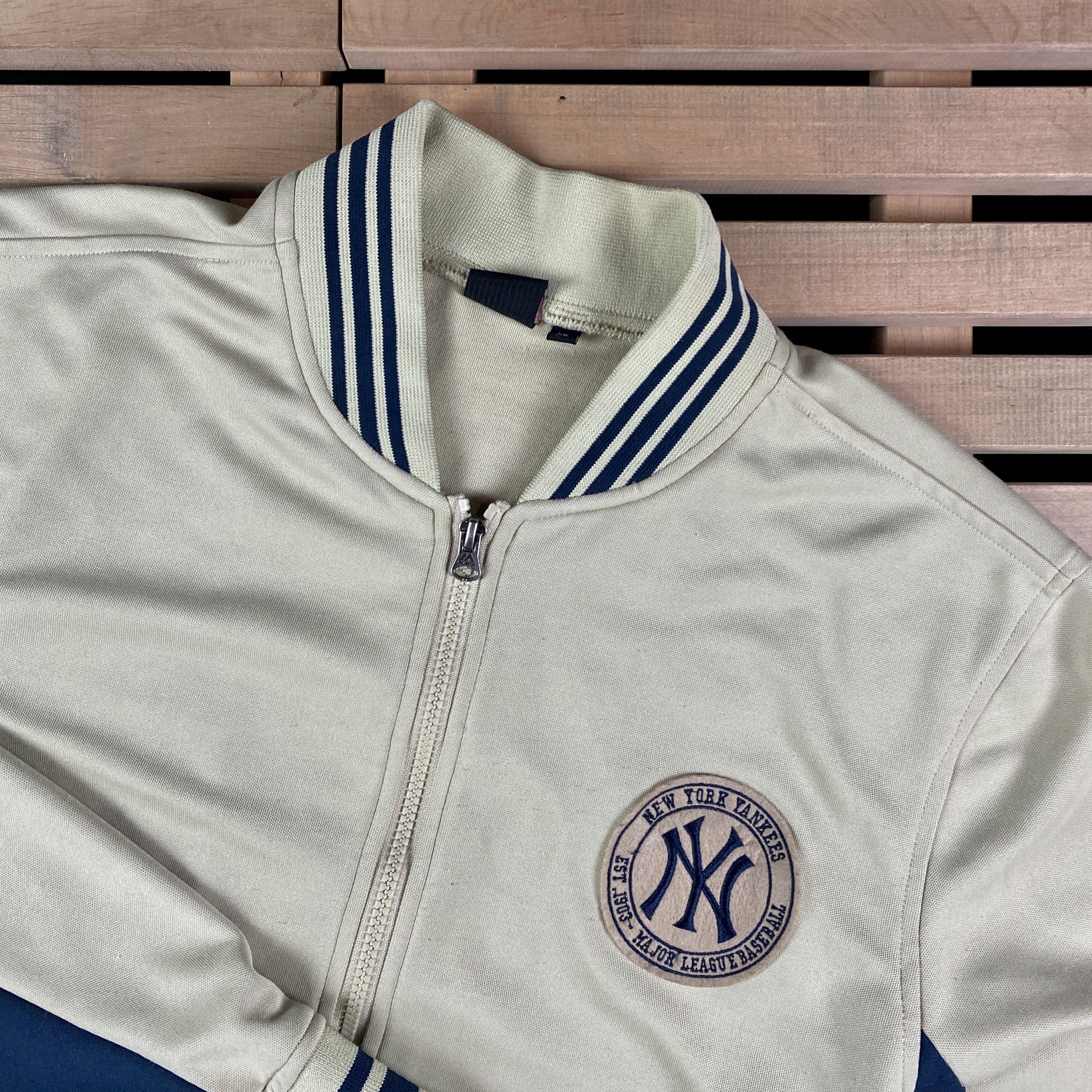Majestic × New York Yankees × Vintage Men’s Bomber New York Yankees Majestic Vintage Size XL Size US XL / EU 56 / 4 - 2 Thumbnail