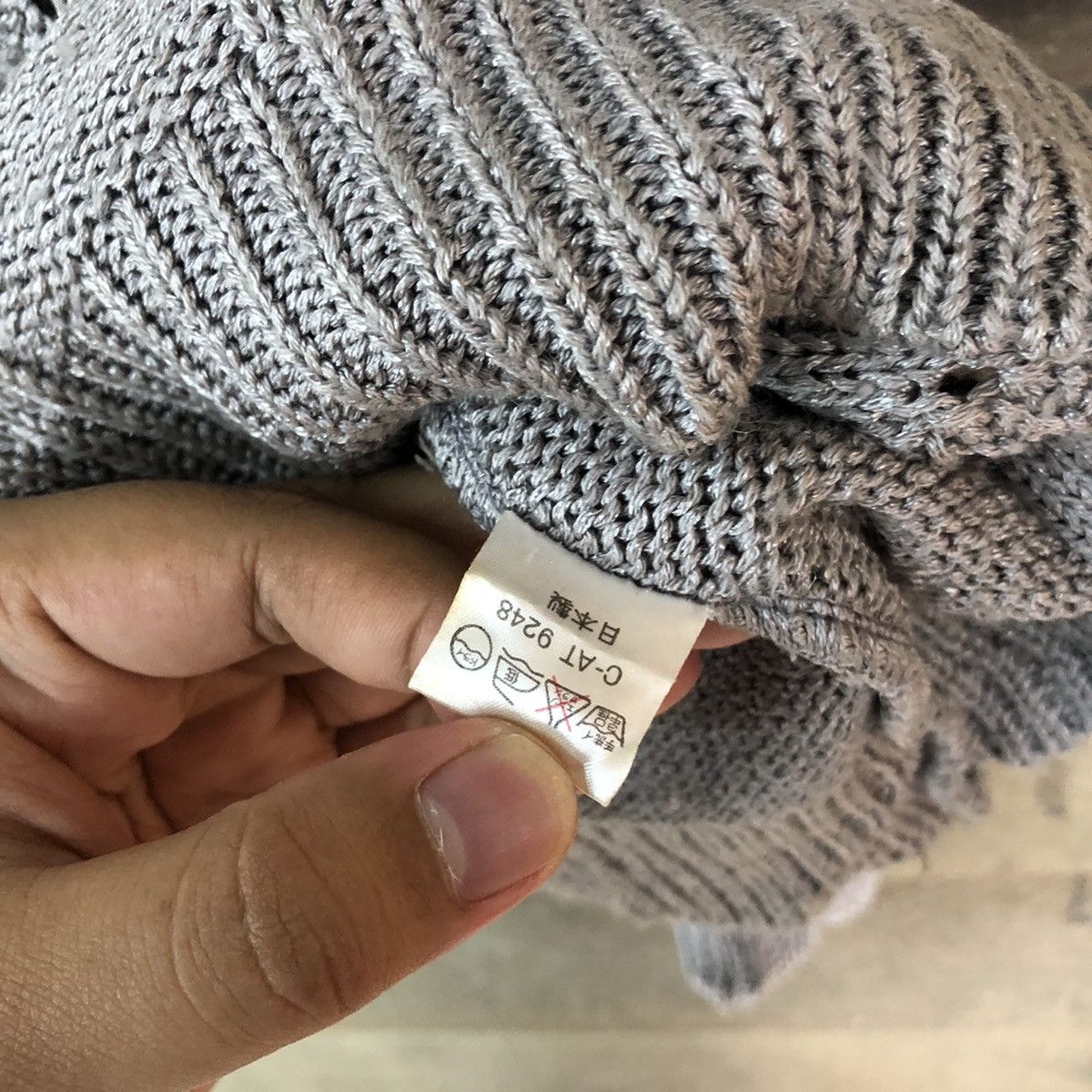 Japanese Brand Japan vintage crochet knitwear Grey Cardigan #015 Size US M / EU 48-50 / 2 - 7 Thumbnail
