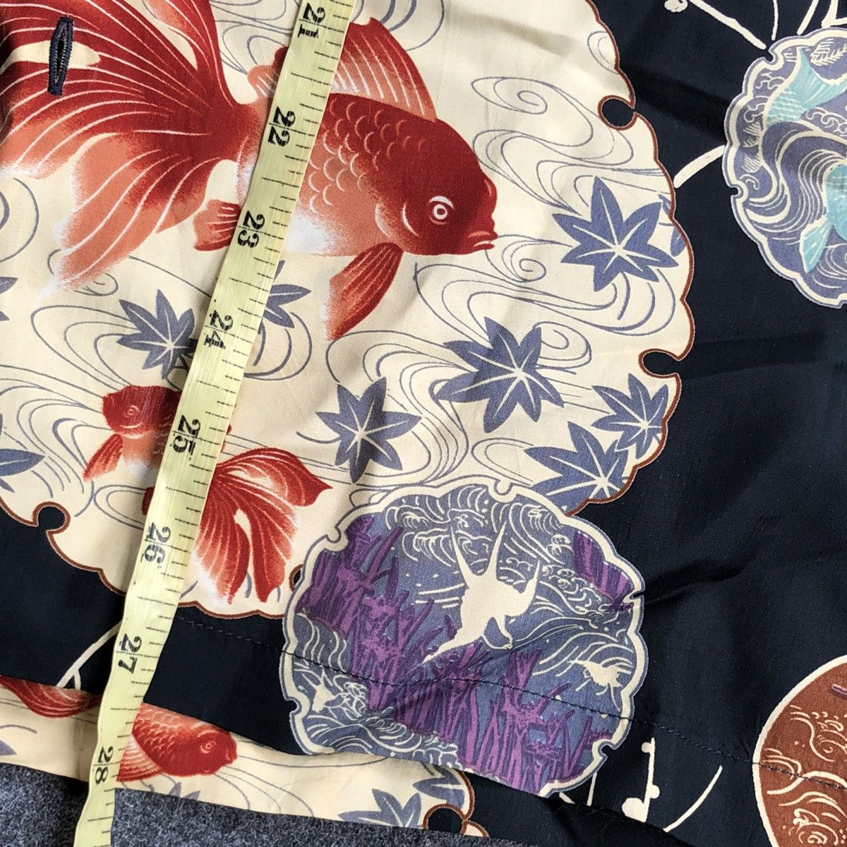 Japanese Brand Hawaiian Shirt Aloha Wear Koi Fish Printed Patern 100% Rayon Size US L / EU 52-54 / 3 - 9 Thumbnail