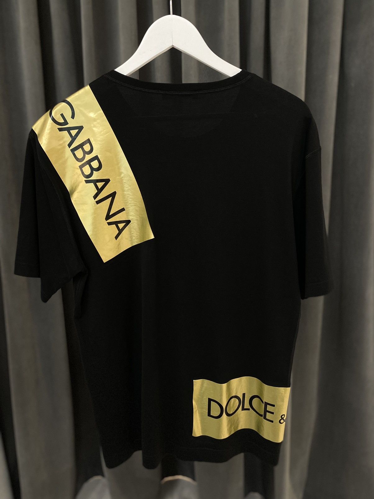 Dolce & Gabbana Dolce & Gabbana Gold Tape Logo T-Shirt Size US S / EU 44-46 / 1 - 2 Thumbnail