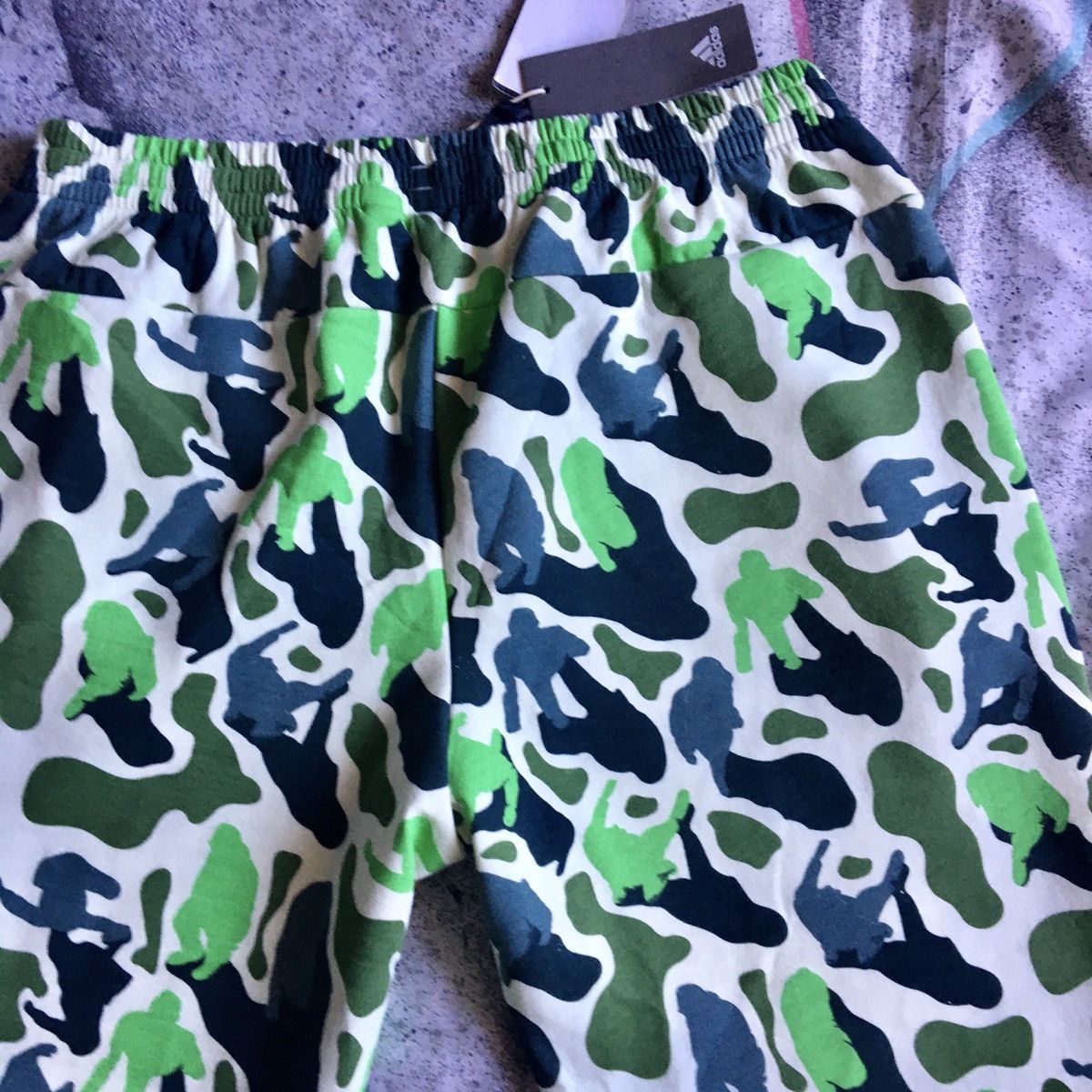Adidas N.E.R.D Adidas Sweatpants/Joggers Size XL Size US 33 - 11 Thumbnail