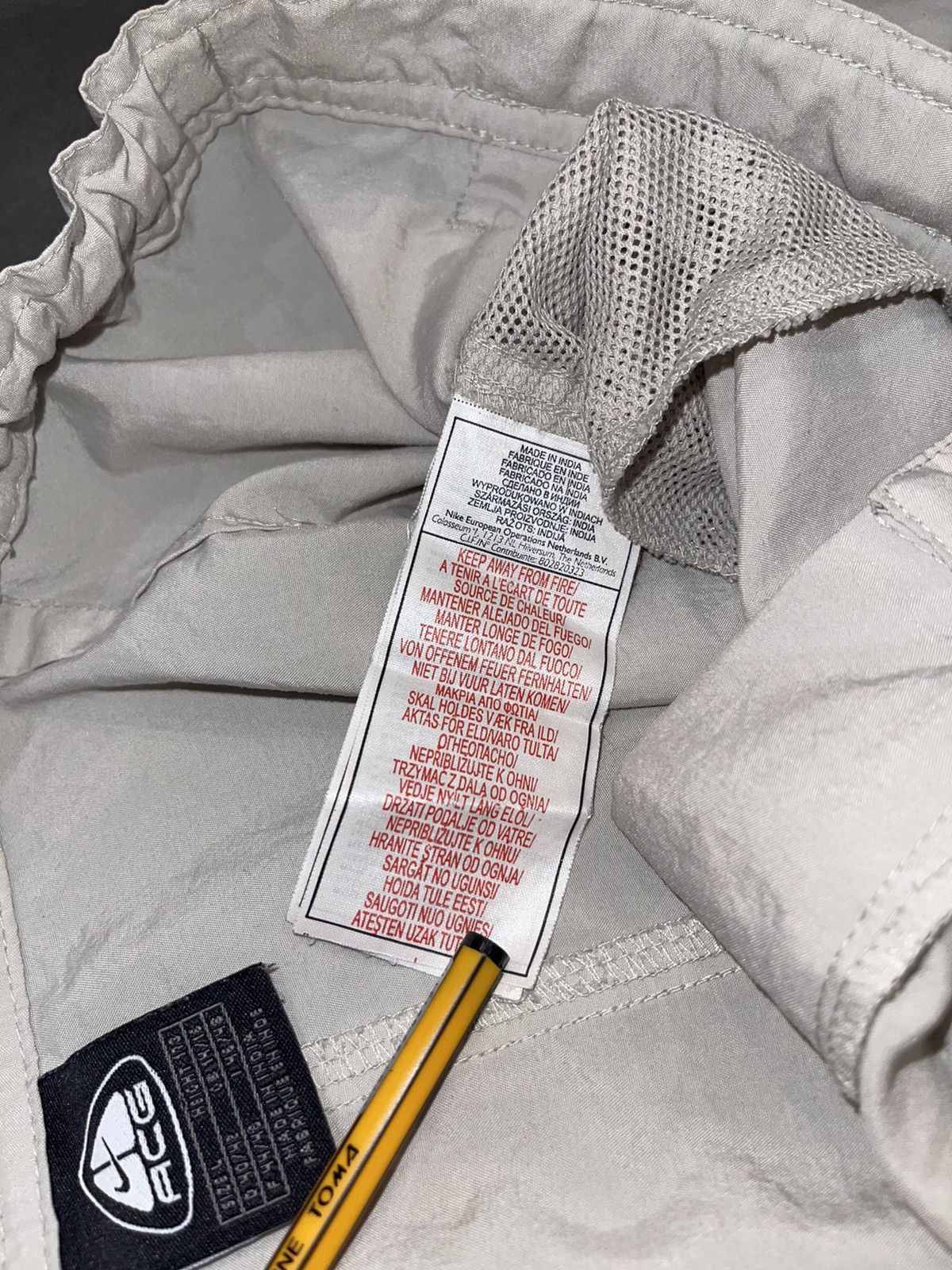 Nike ACG Nike ACG Technical Transformer Cream White Casual Pants Size US 32 / EU 48 - 14 Thumbnail