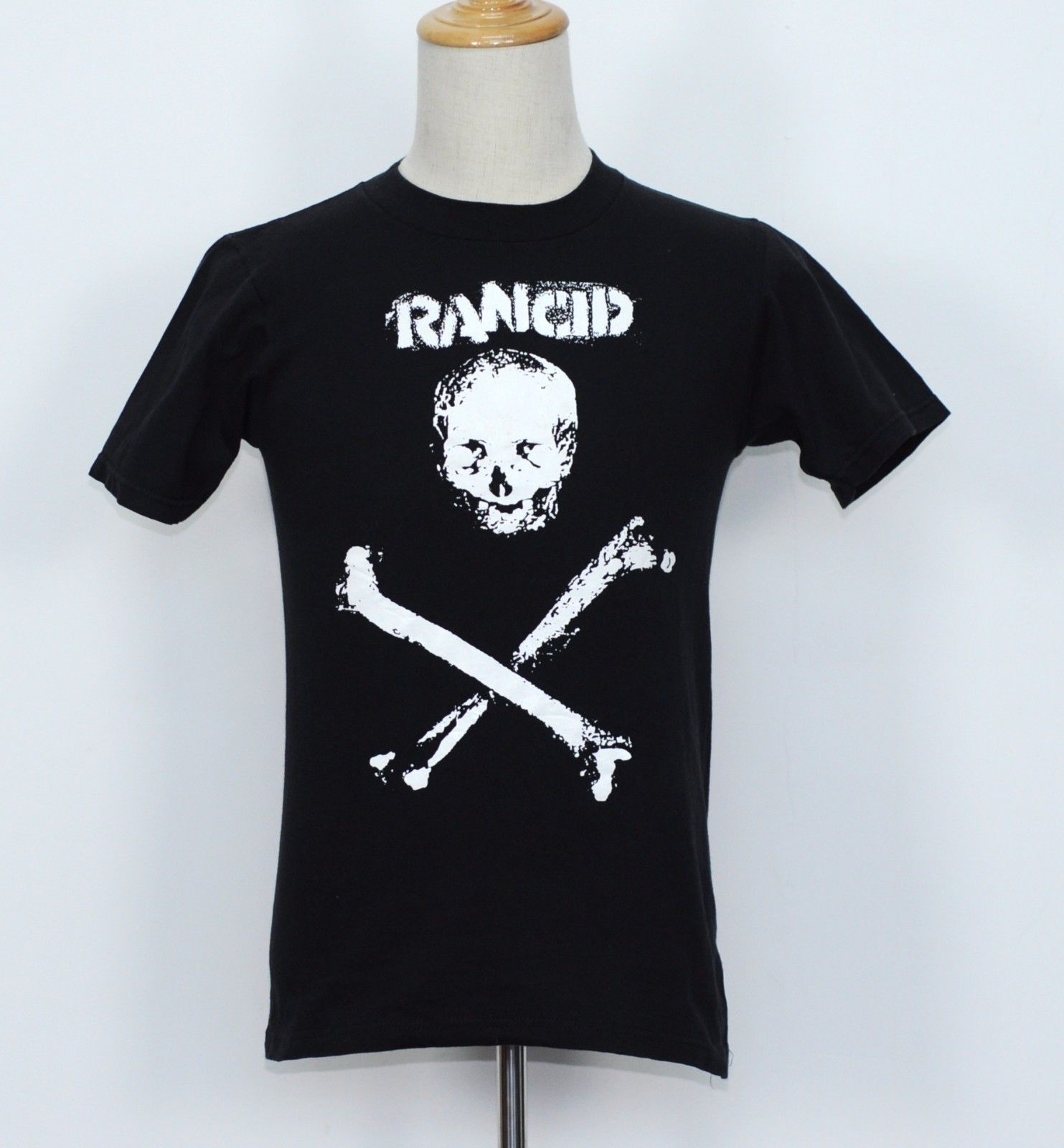 Vintage Vintage 1990s Rancid Punk Rock X Bounty Hunter t shirt Punk Size US S / EU 44-46 / 1 - 1 Thumbnail
