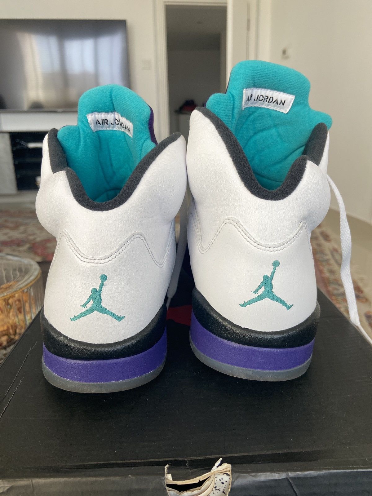 Jordan Brand Air Jordan 5 - Grape Size US 11 / EU 44 - 2 Thumbnail