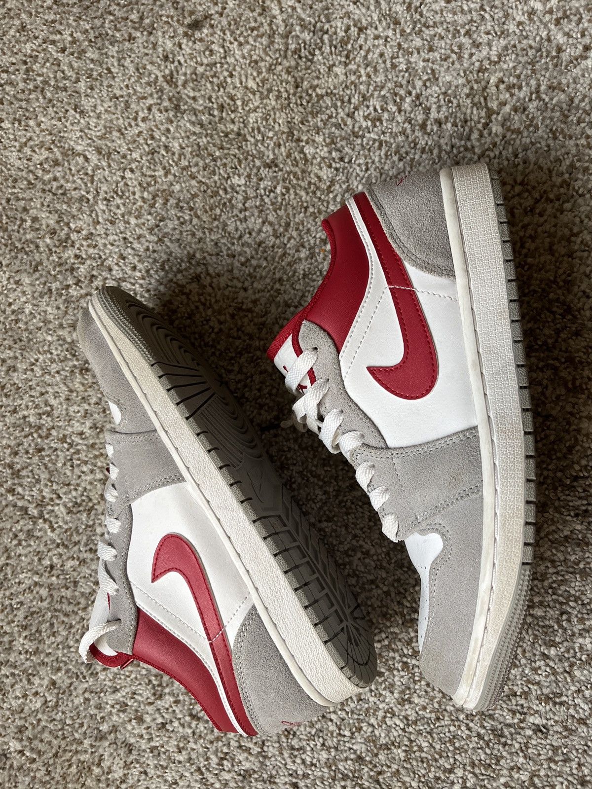 Grey Gym Red Jordan Smoke Grey Red Air Jordan Low SE Light Smoke 