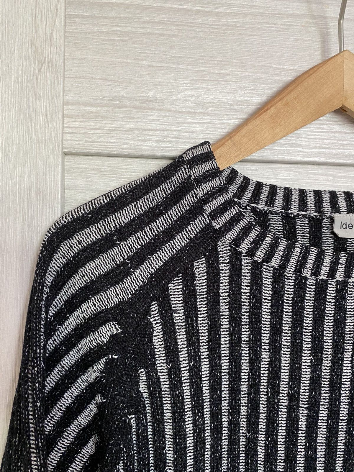 Japanese Brand Stripes knitwear sweater vintage avant garde Size US M / EU 48-50 / 2 - 3 Thumbnail