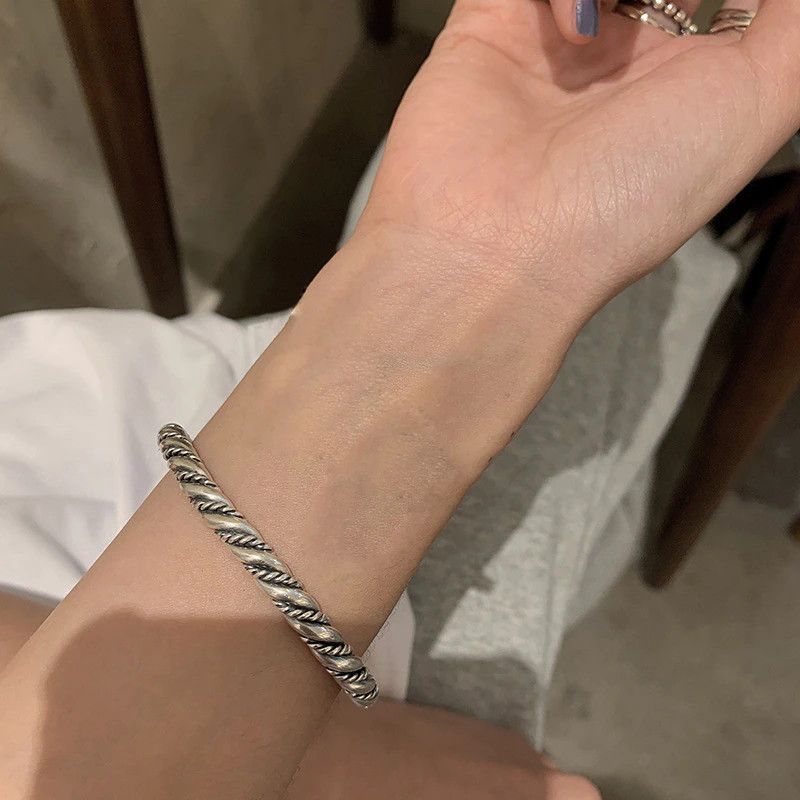 Jewelry Twist Bracelet Bangles Size ONE SIZE - 2 Thumbnail