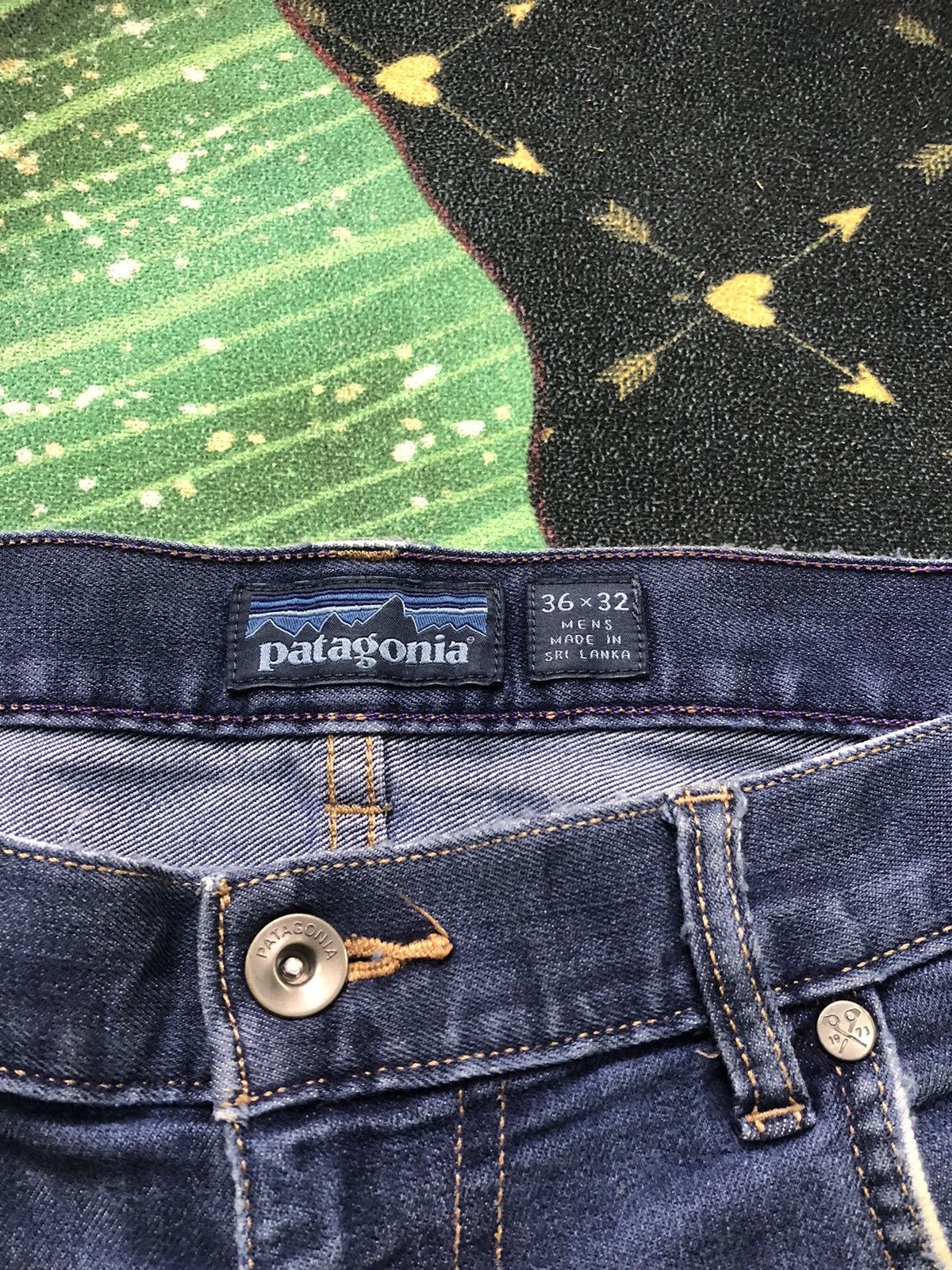 Patagonia Patagonia Distressed Jeans Size US 36 / EU 52 - 4 Thumbnail