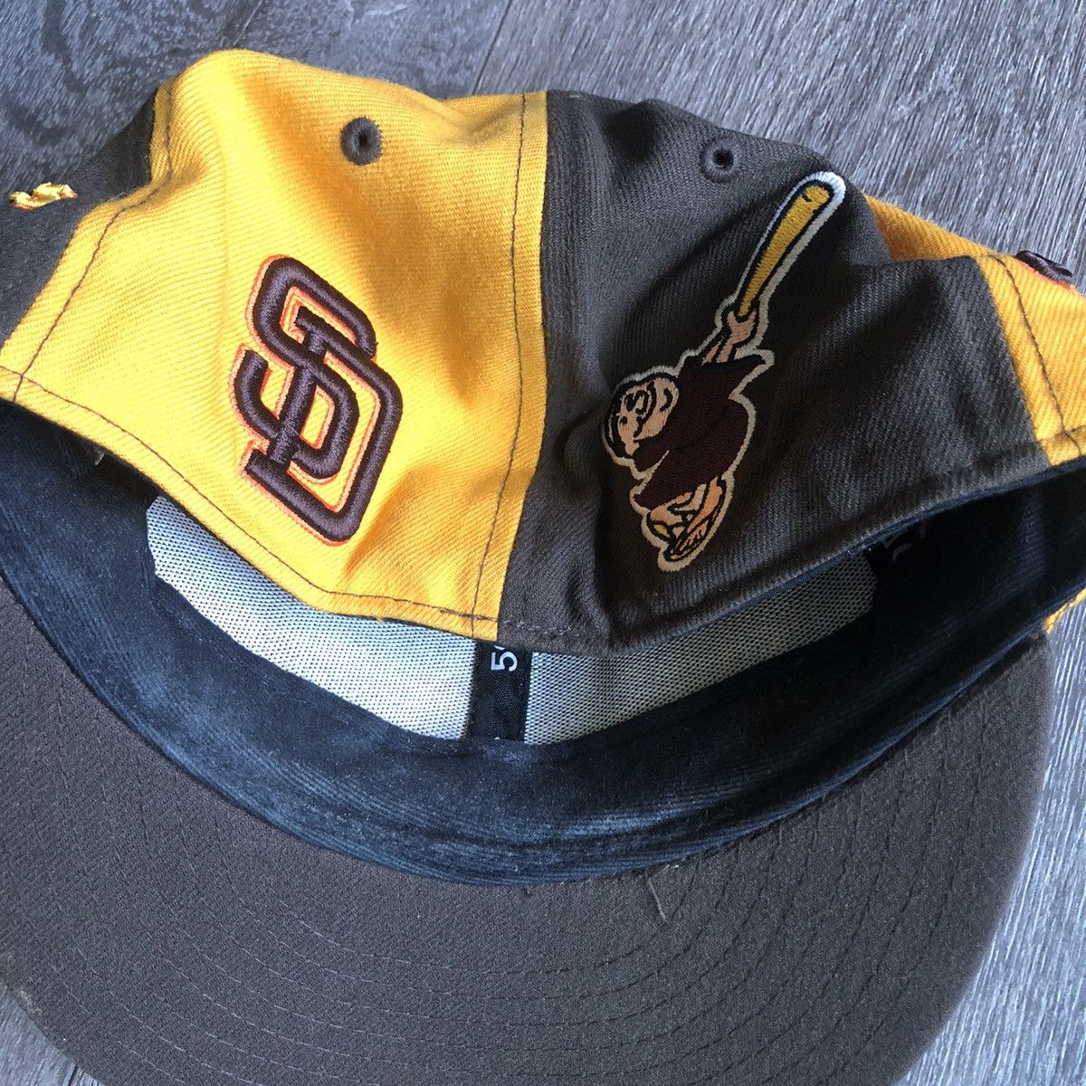 New Era Vintage San Diego Padres Cooperstown Collection Fitted Hat Size ONE SIZE - 4 Thumbnail