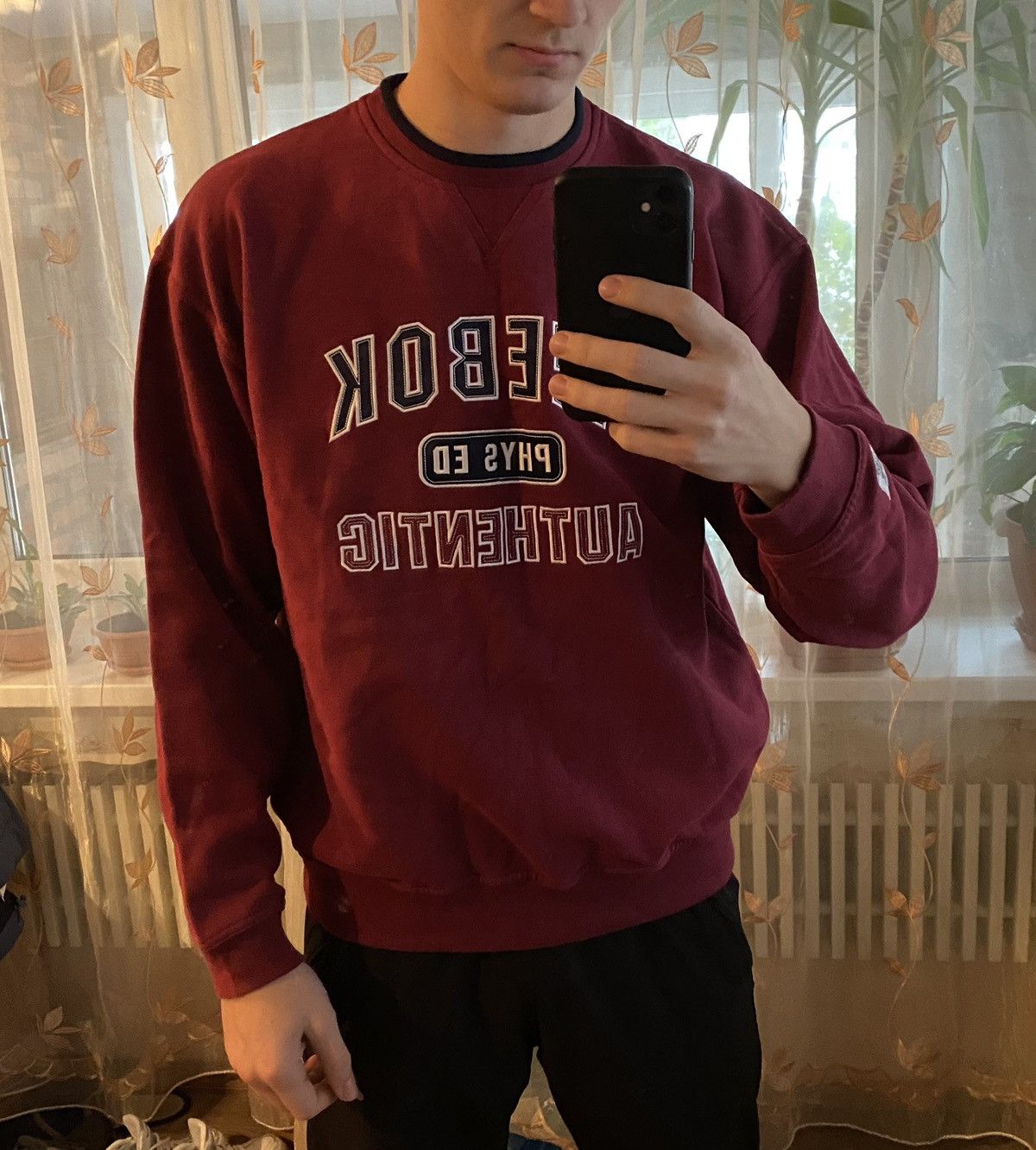 Reebok Vintage Reebok Sweatshirt Oversized Authentic Embroidered Size US L / EU 52-54 / 3 - 1 Thumbnail