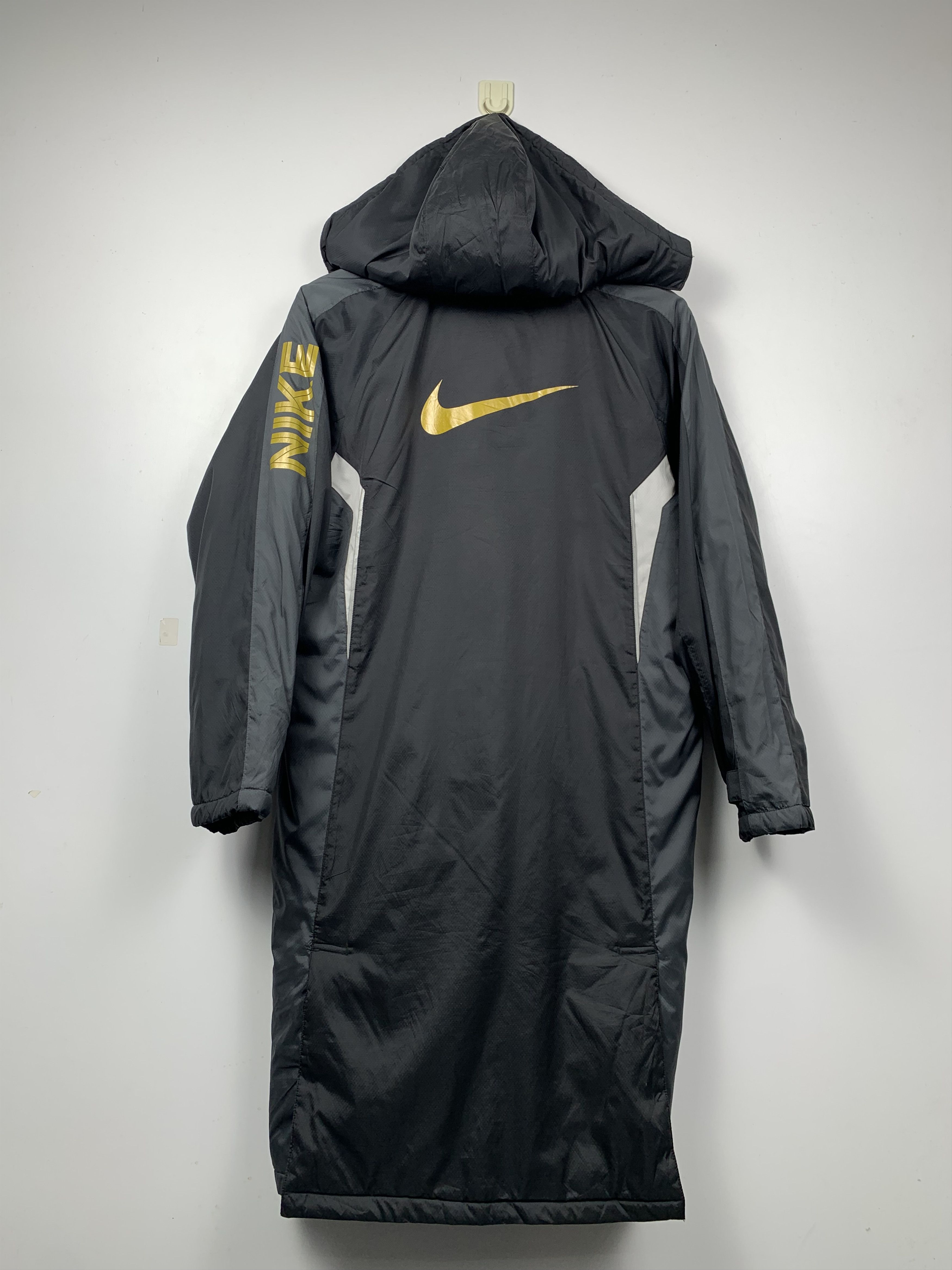 Off white nike logo eagle jacket best sale