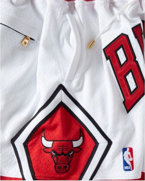 Sportswear Chicago Bulls white Basketball shorts for men | Grailed