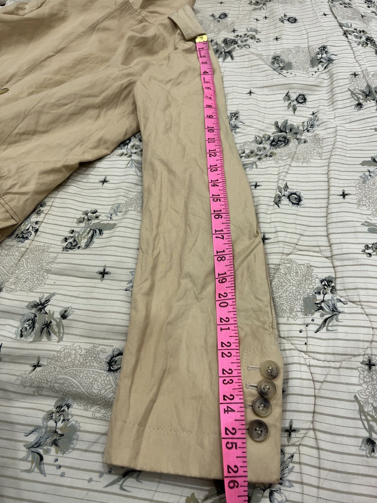 Dolce & Gabbana (Tt). DOLCE & GABBANA Size US S / EU 44-46 / 1 - 14 Thumbnail