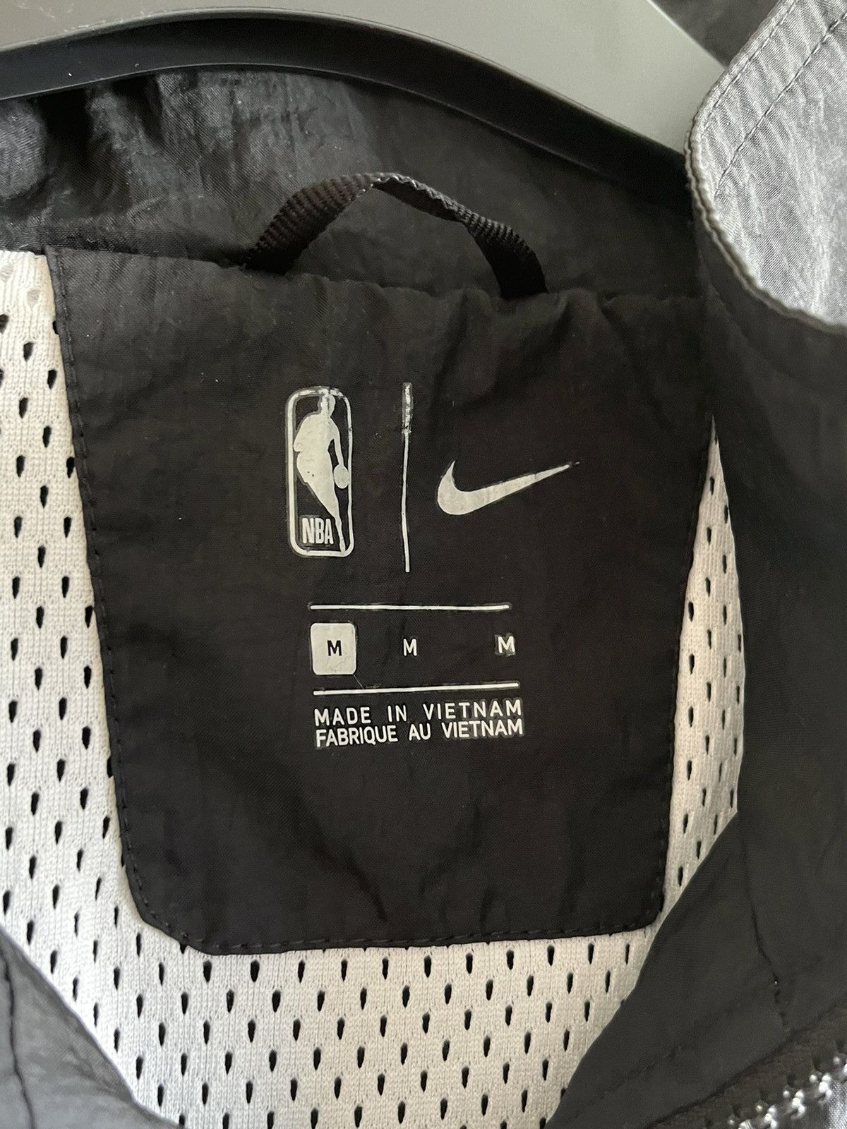 NBA × Nike × Vintage Nike Tracksuit light jacket Size US M / EU 48-50 / 2 - 8 Thumbnail