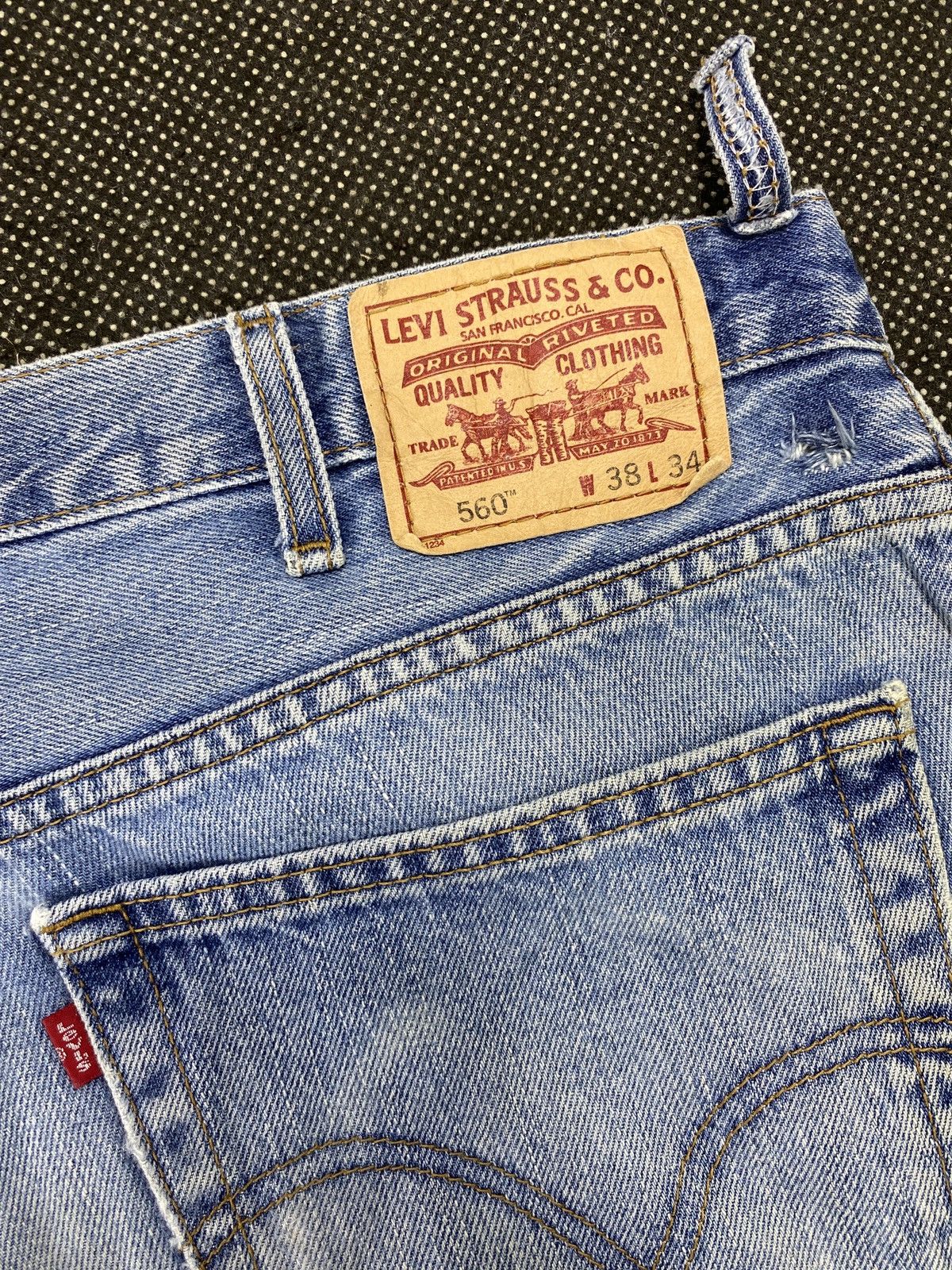 Levi's VINTAGE LEVI'S 560 BLUE WASH JEANS-J527 Size US 40 / EU 56 - 12 Thumbnail