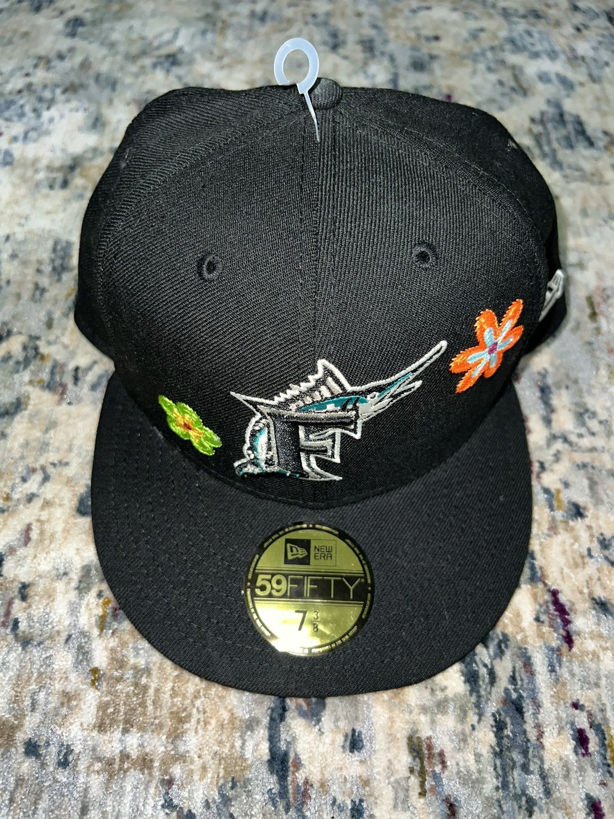 New Era Florida Marlins Flower Hat Pink Brim Sz 7 3/8 Size ONE SIZE - 1 Thumbnail