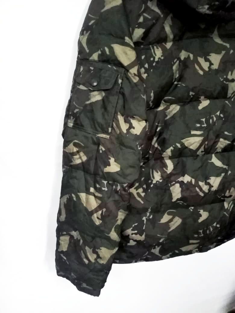Uniqlo Uniqlo Camouflage Puffer Fur Hoodie Jacket Size US L / EU 52-54 / 3 - 5 Thumbnail