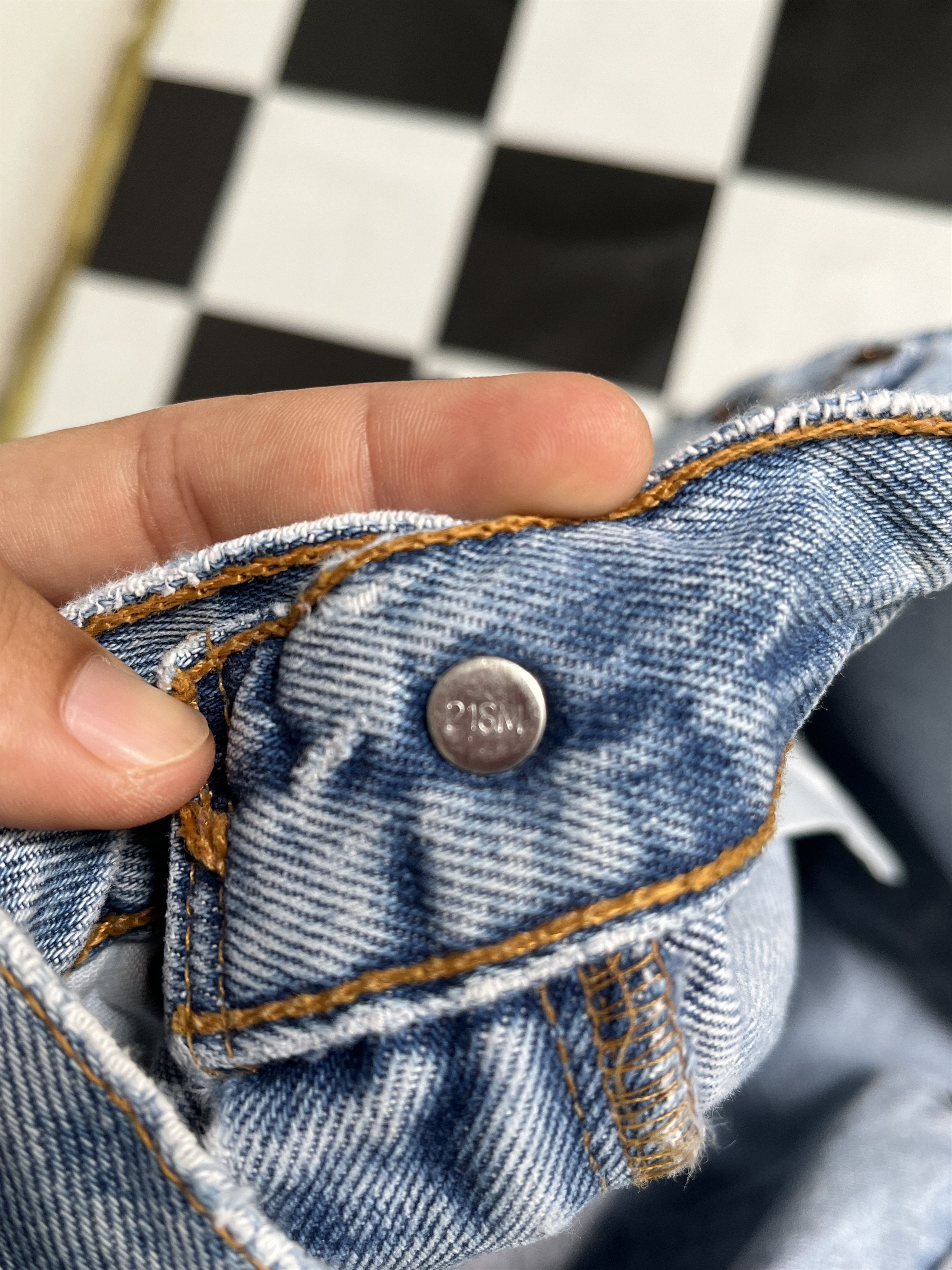 Levi's × Vintage Vintage 90s Levi's 560 Faded Distressed Denim Jeans L80 Size US 30 / EU 46 - 6 Thumbnail