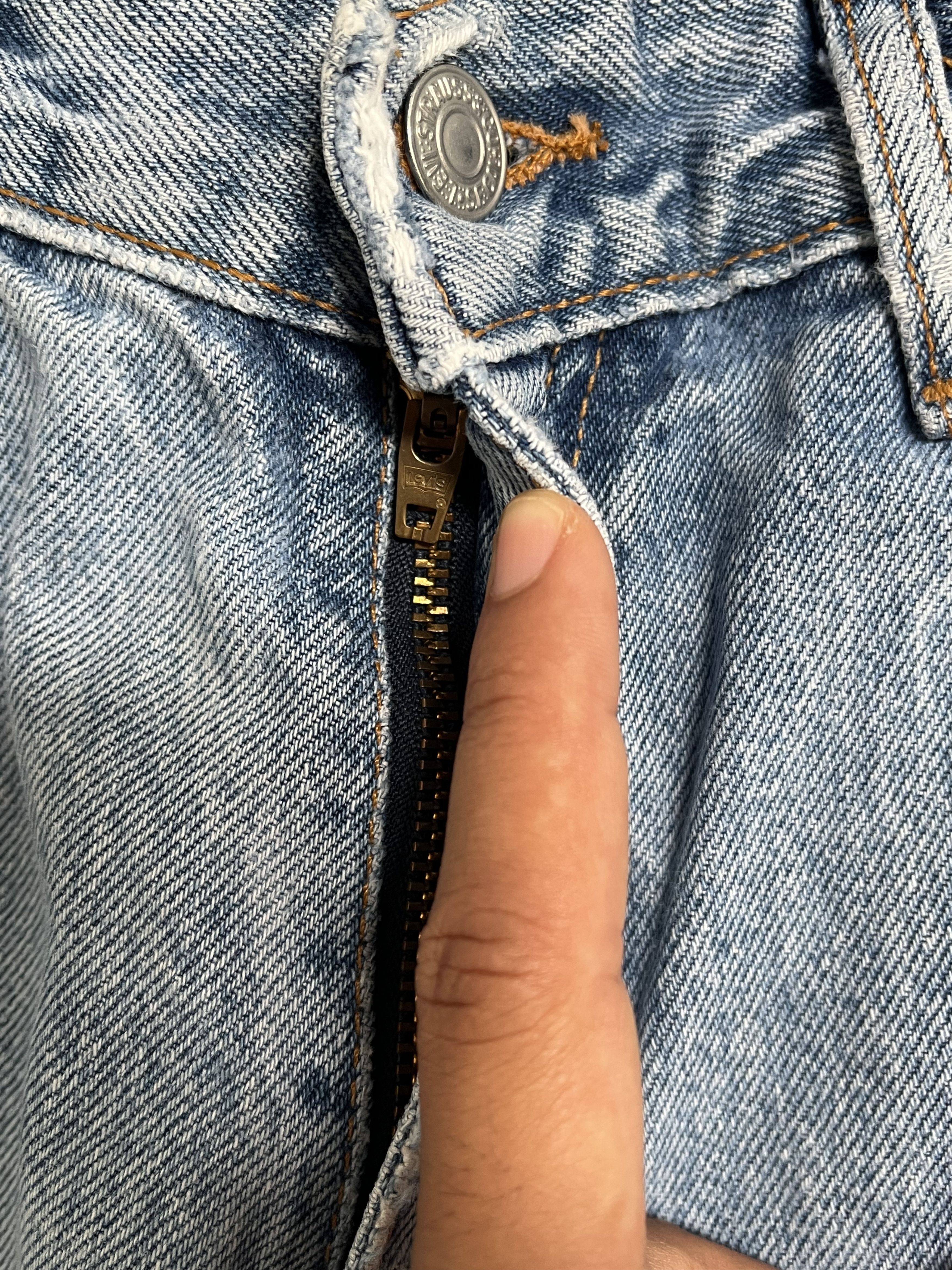 Levi's × Vintage Vintage 90s Levi's 560 Faded Distressed Denim Jeans L80 Size US 30 / EU 46 - 5 Thumbnail