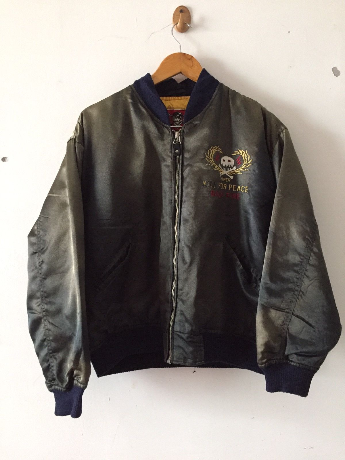 Vintage 💥Movie Kill For Peace "Back Fire"MA-1 Bomber Jacket Size US M / EU 48-50 / 2 - 4 Thumbnail