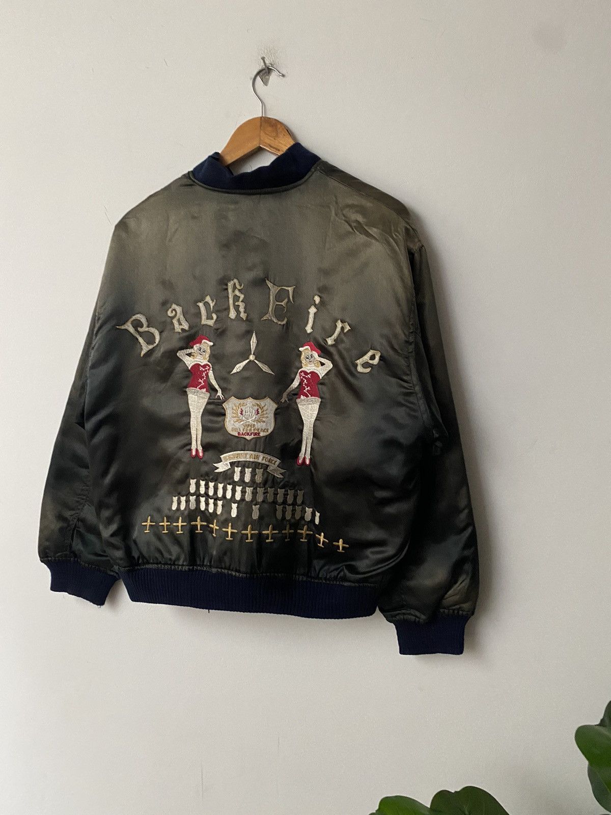 Vintage 💥Movie Kill For Peace "Back Fire"MA-1 Bomber Jacket Size US M / EU 48-50 / 2 - 1 Thumbnail