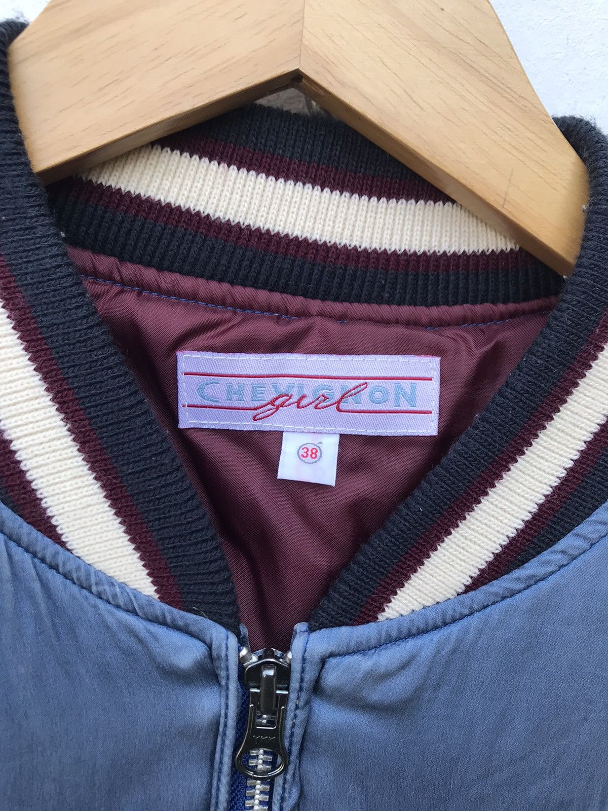 Chevignon Rare Chevignon Girl Sukajan Embroidery Souvenir Women Jacket Size M / US 6-8 / IT 42-44 - 3 Thumbnail