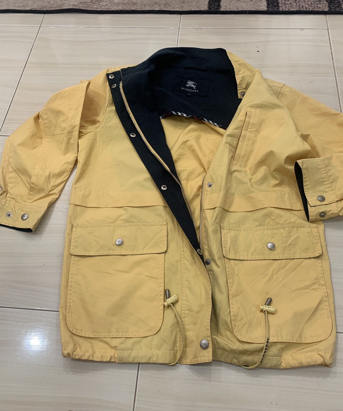 Burberry Burberry wind breaker nice design Size US L / EU 52-54 / 3 - 6 Thumbnail