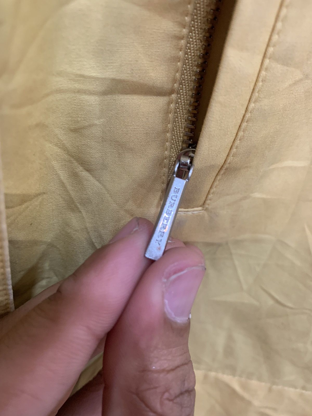 Burberry Burberry wind breaker nice design Size US L / EU 52-54 / 3 - 8 Thumbnail