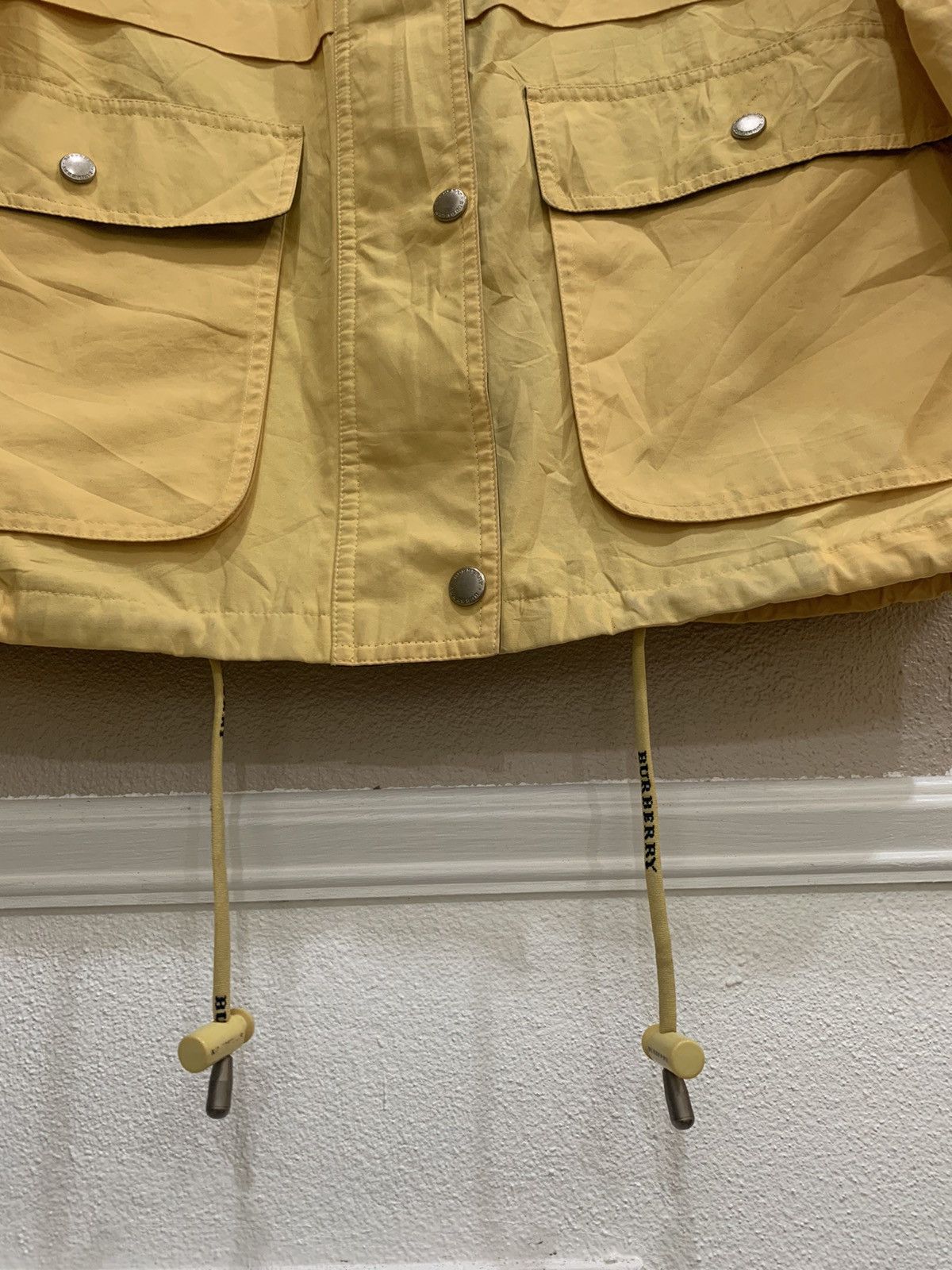 Burberry Burberry wind breaker nice design Size US L / EU 52-54 / 3 - 4 Thumbnail