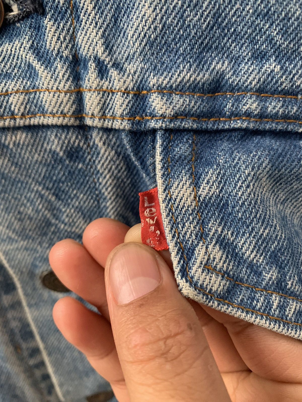 Levi's Vintage Clothing × Vintage VINTAGE LEVIS DENIM JACKET Size US L / EU 52-54 / 3 - 7 Thumbnail