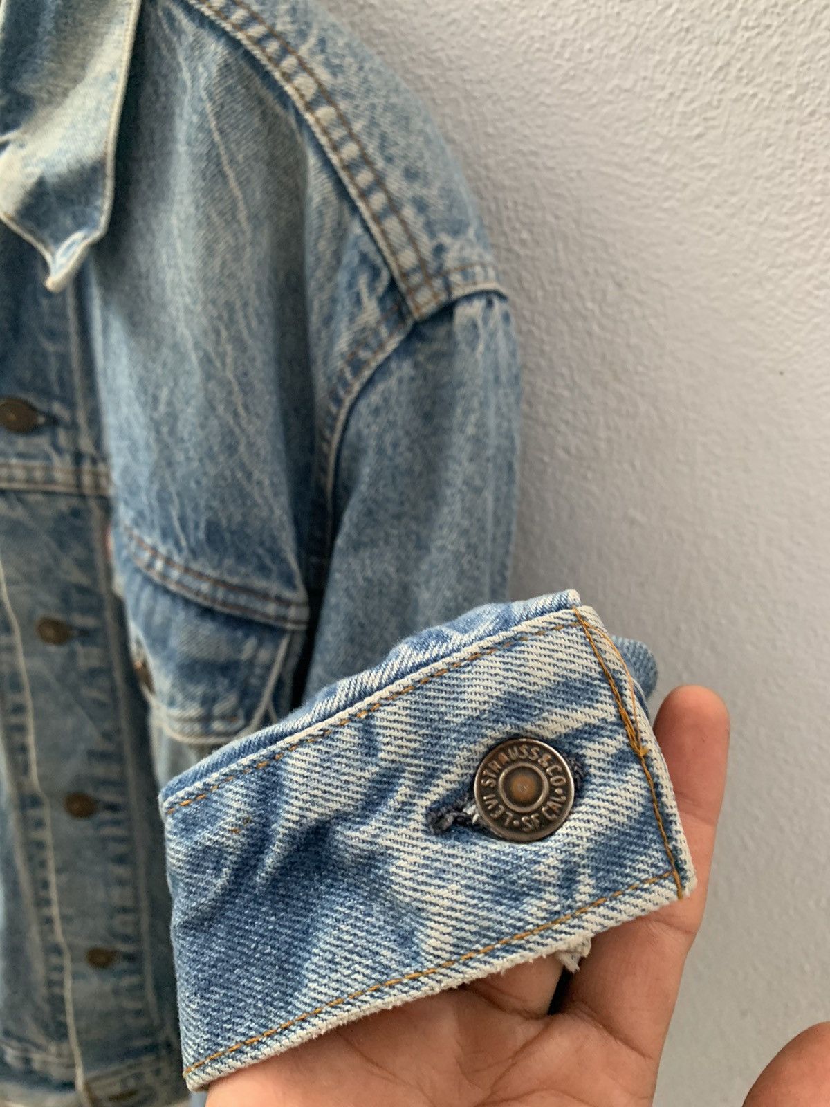 Levi's Vintage Clothing × Vintage VINTAGE LEVIS DENIM JACKET Size US L / EU 52-54 / 3 - 13 Thumbnail