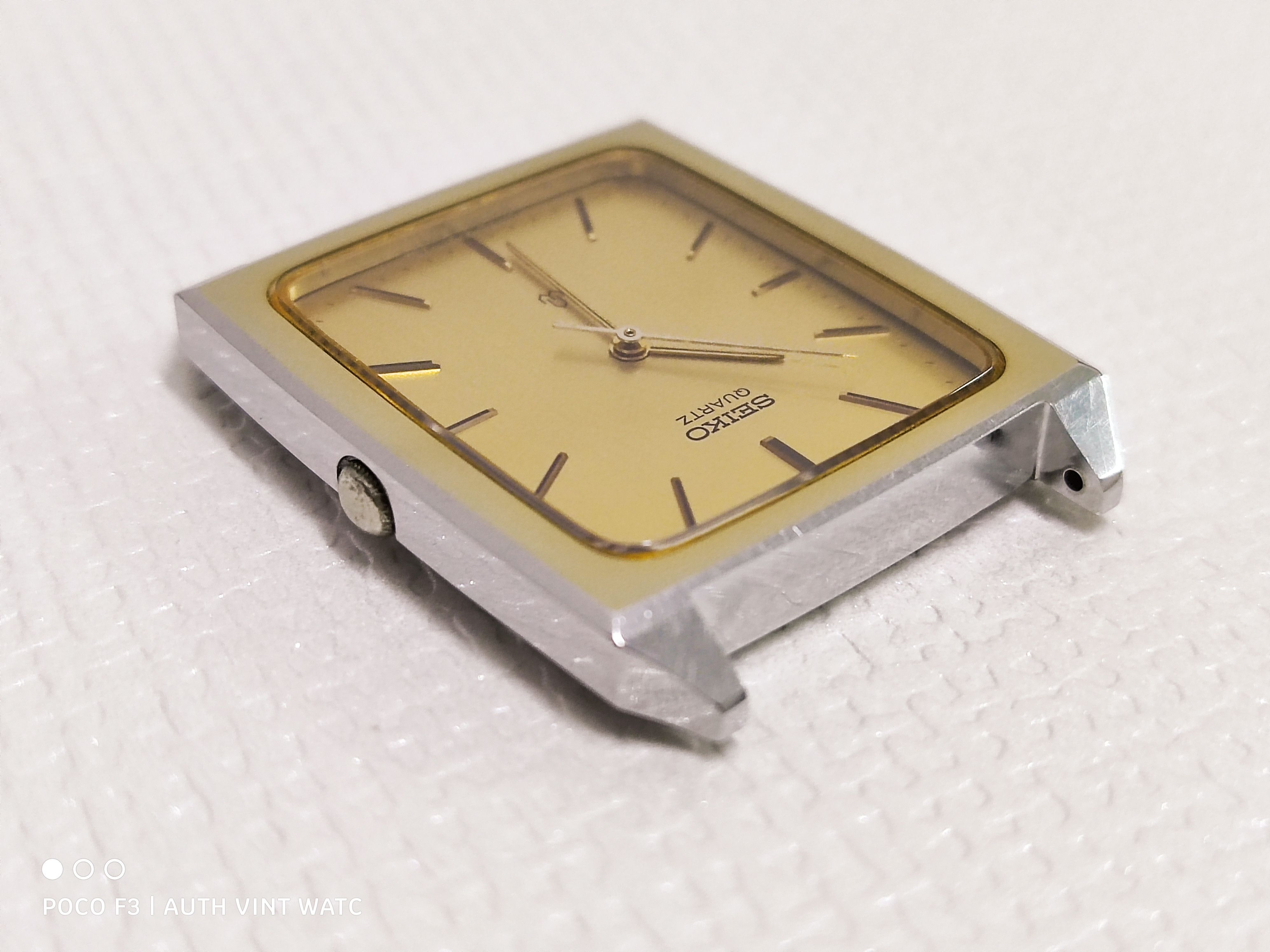 Seiko Authentic Vintage Seiko Dolce Quartz TGHA Size ONE SIZE - 2 Thumbnail
