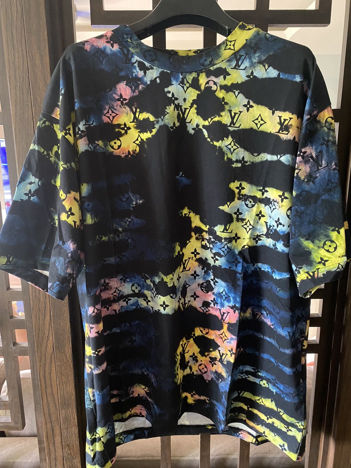 louis vuitton tie dye shirt