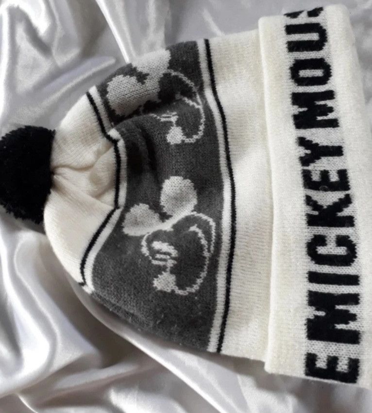 Disney 💥Mickey Mouse Disney Character Beanie Size ONE SIZE - 5 Thumbnail