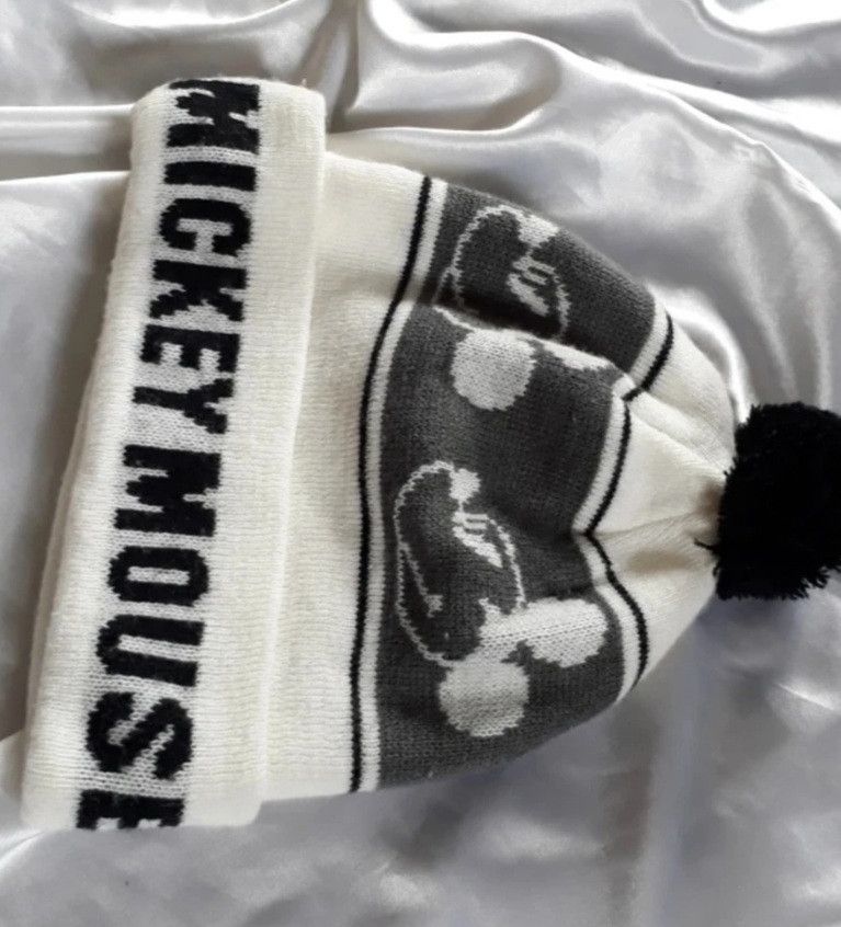 Disney 💥Mickey Mouse Disney Character Beanie Size ONE SIZE - 4 Thumbnail