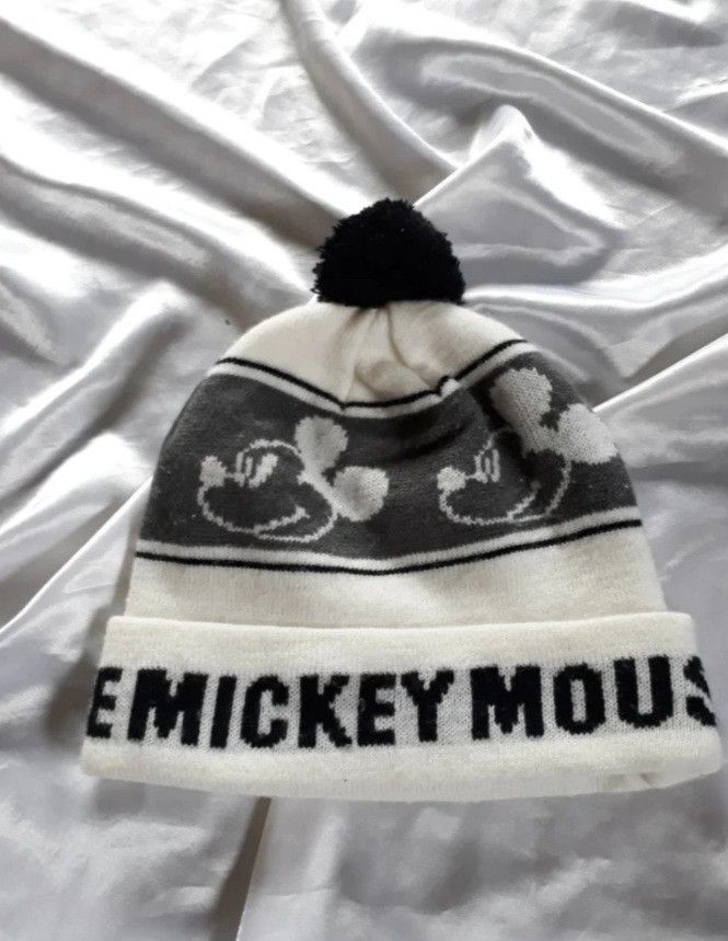 Disney 💥Mickey Mouse Disney Character Beanie Size ONE SIZE - 2 Thumbnail