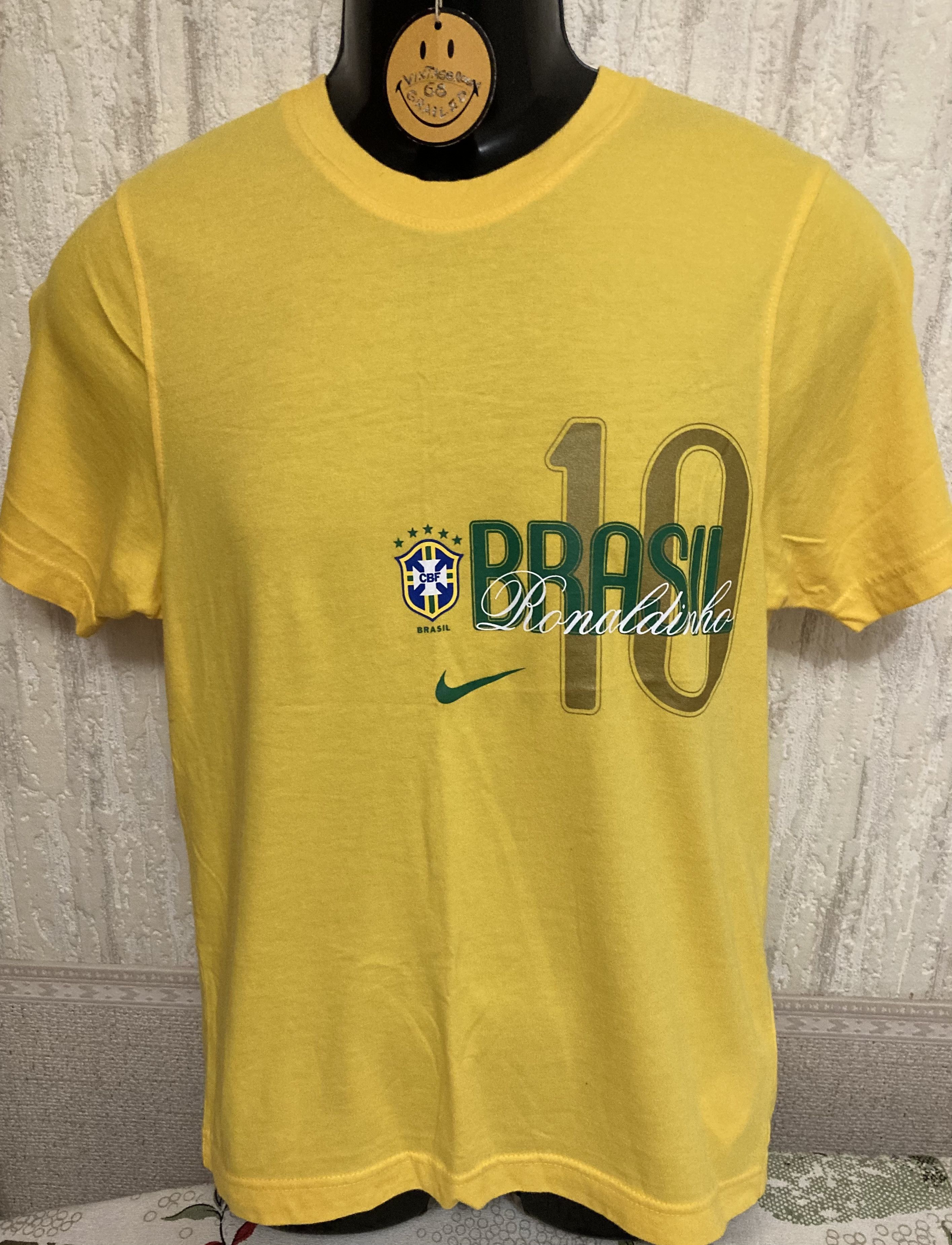 Nike × Vintage NIKE CENTRE SWOOSH RONALDINHO BRAZIL #10 STREETWEAR TEES Size US XS / EU 42 / 0 - 1 Thumbnail