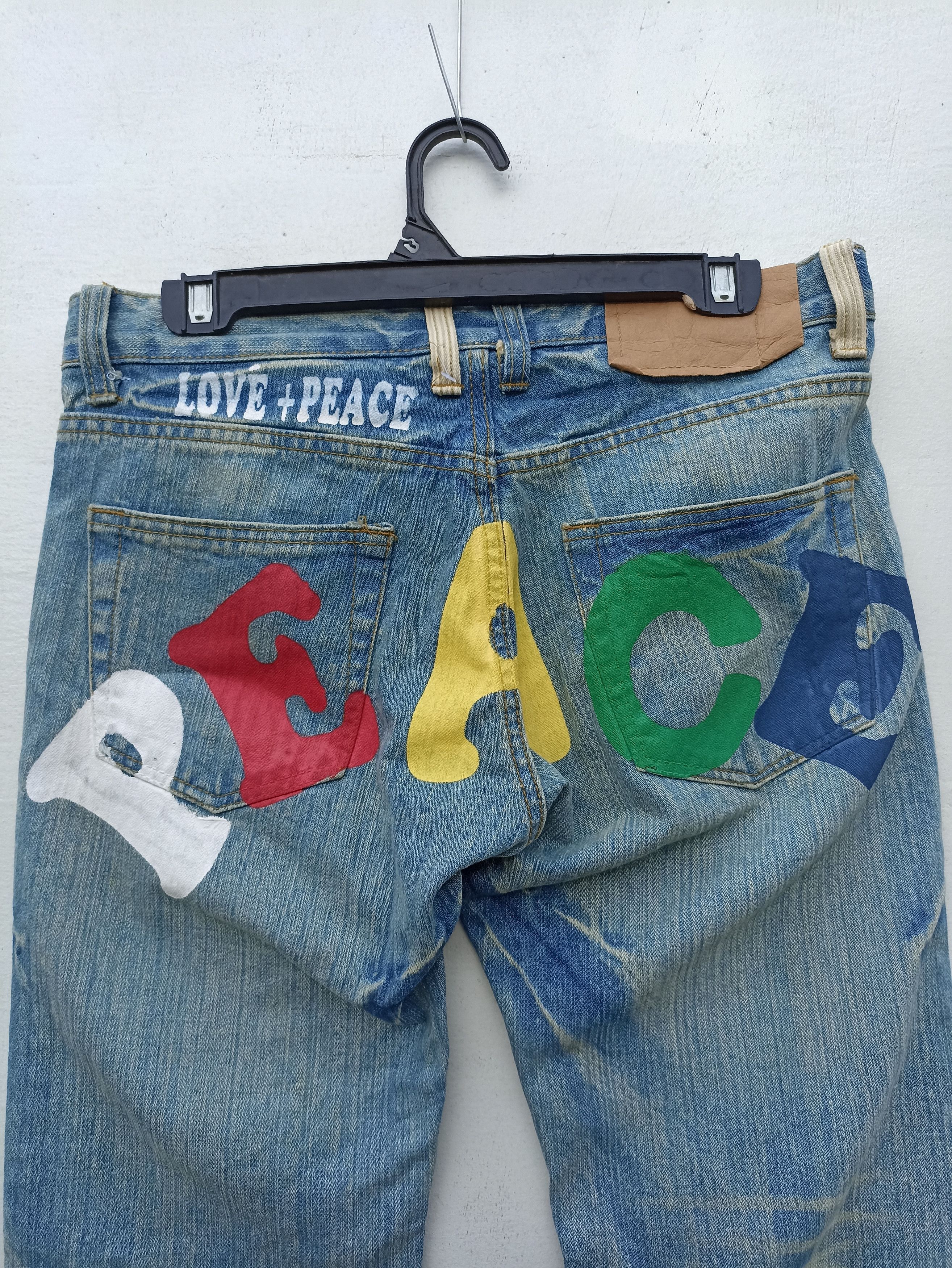 Designer × Japanese Brand Love And Peace jeans Size US 31 - 6 Thumbnail