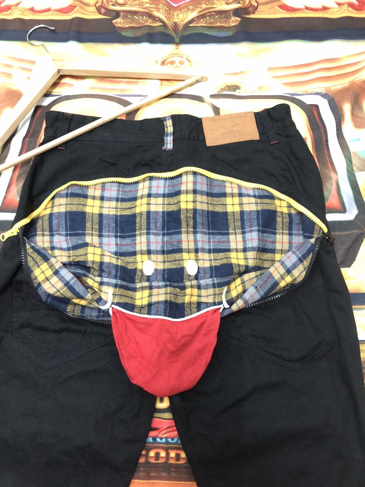 UP! SMILE LIMITED TOKYO JAPAN ZIPPER SMILE PANTS