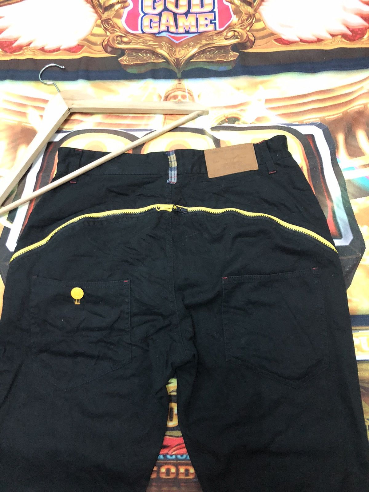 UP! SMILE LIMITED TOKYO JAPAN ZIPPER SMILE PANTS