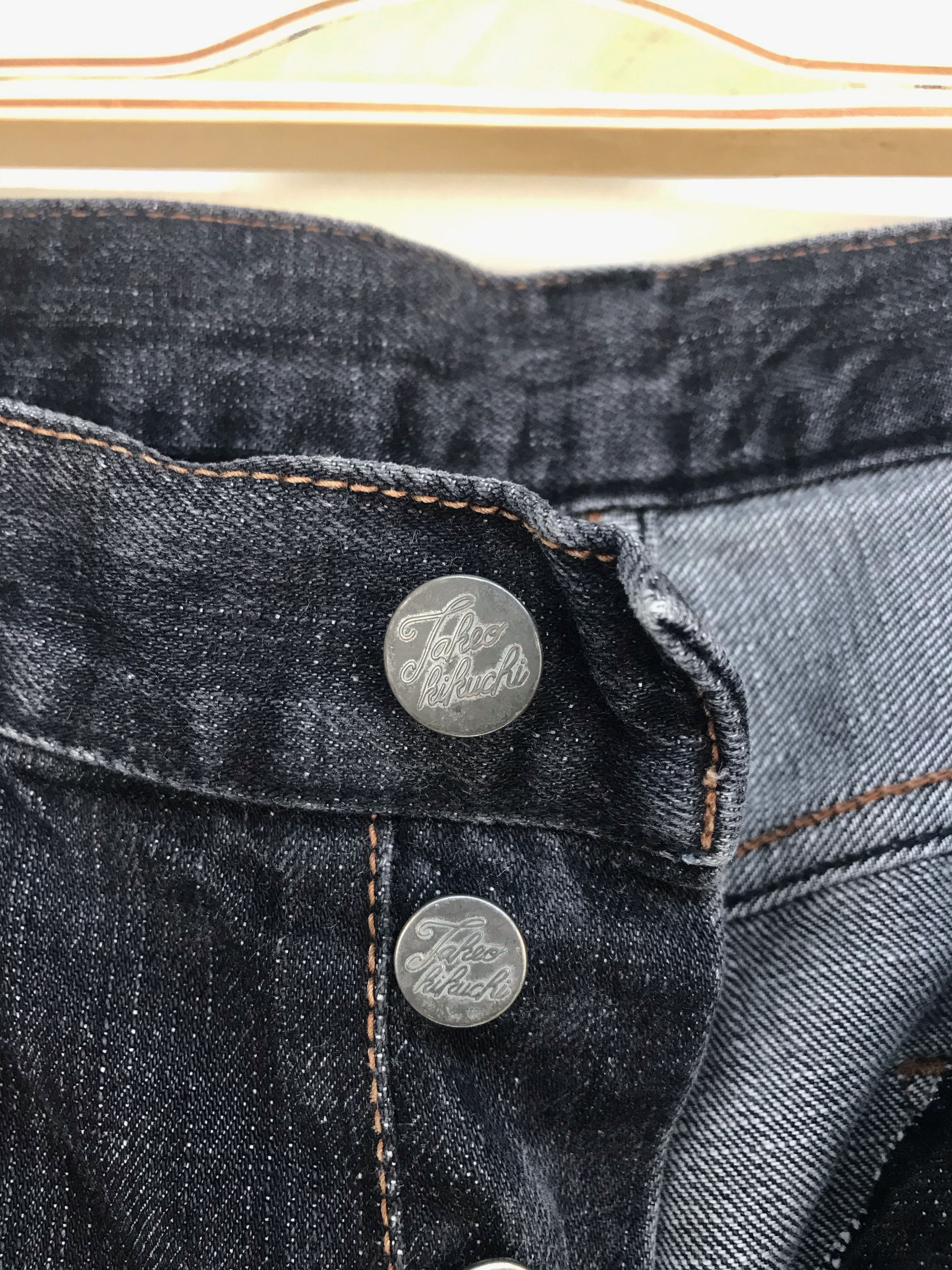 Takeo Kikuchi Japanese Brand Takeo Kikuchi Painted Distressed Denim Jeans Size US 36 / EU 52 - 16 Thumbnail