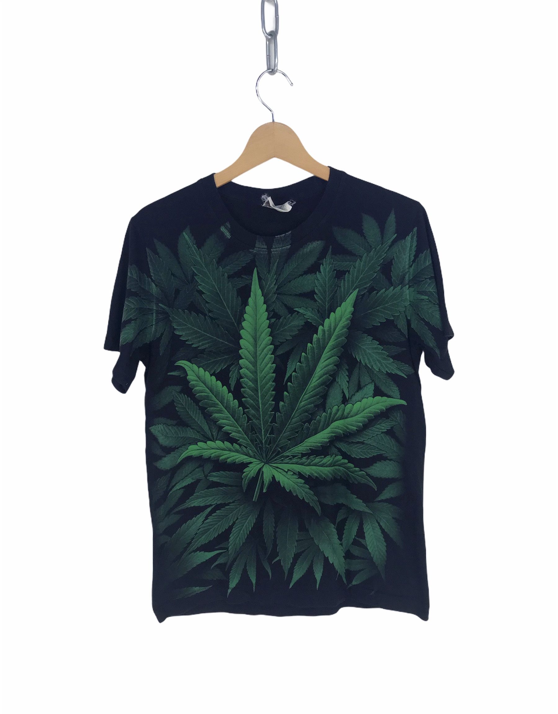 Vintage Vintage 90s Marijuana All Over Print Mirror Shirt Size US M / EU 48-50 / 2 - 1 Thumbnail