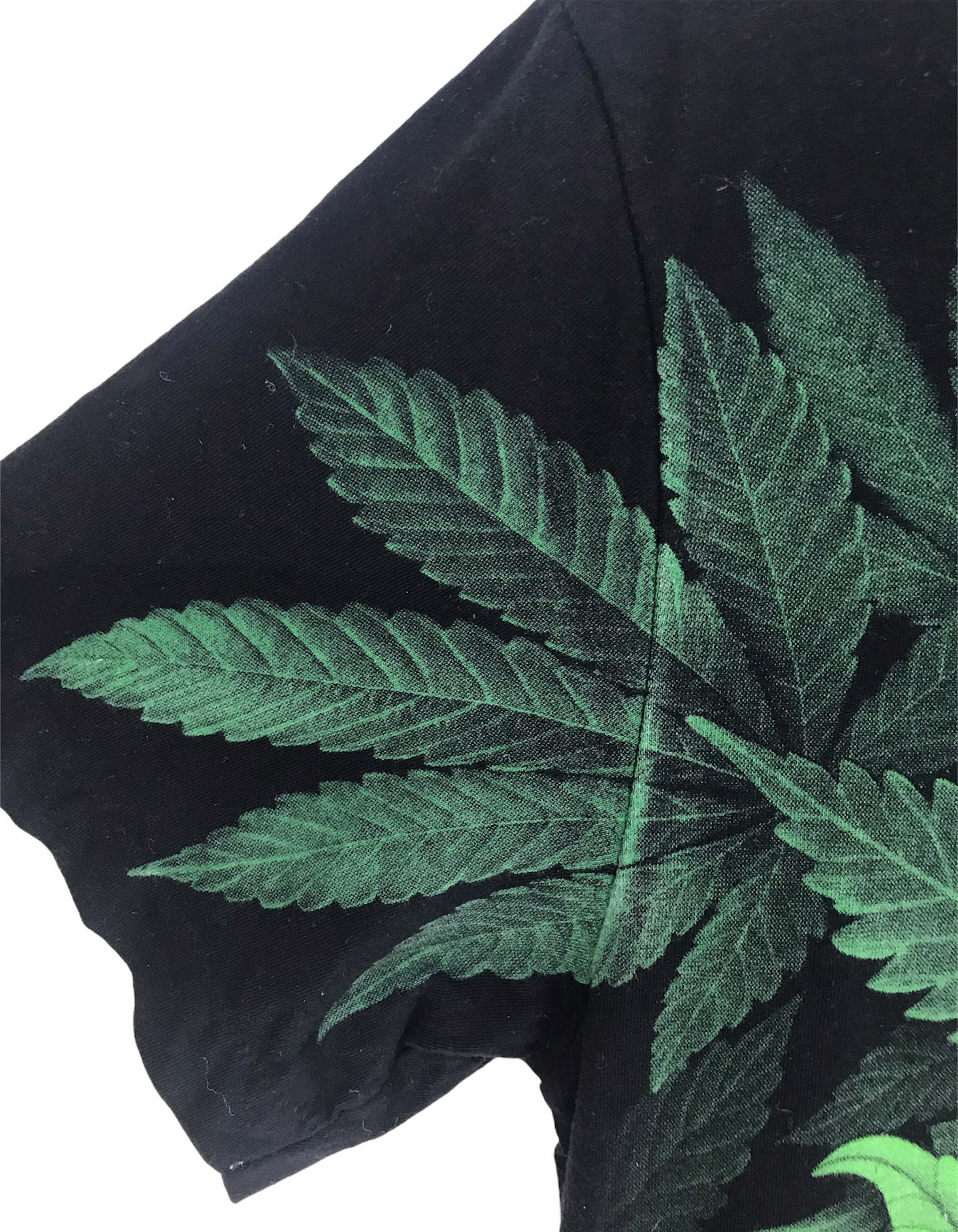 Vintage Vintage 90s Marijuana All Over Print Mirror Shirt Size US M / EU 48-50 / 2 - 7 Thumbnail