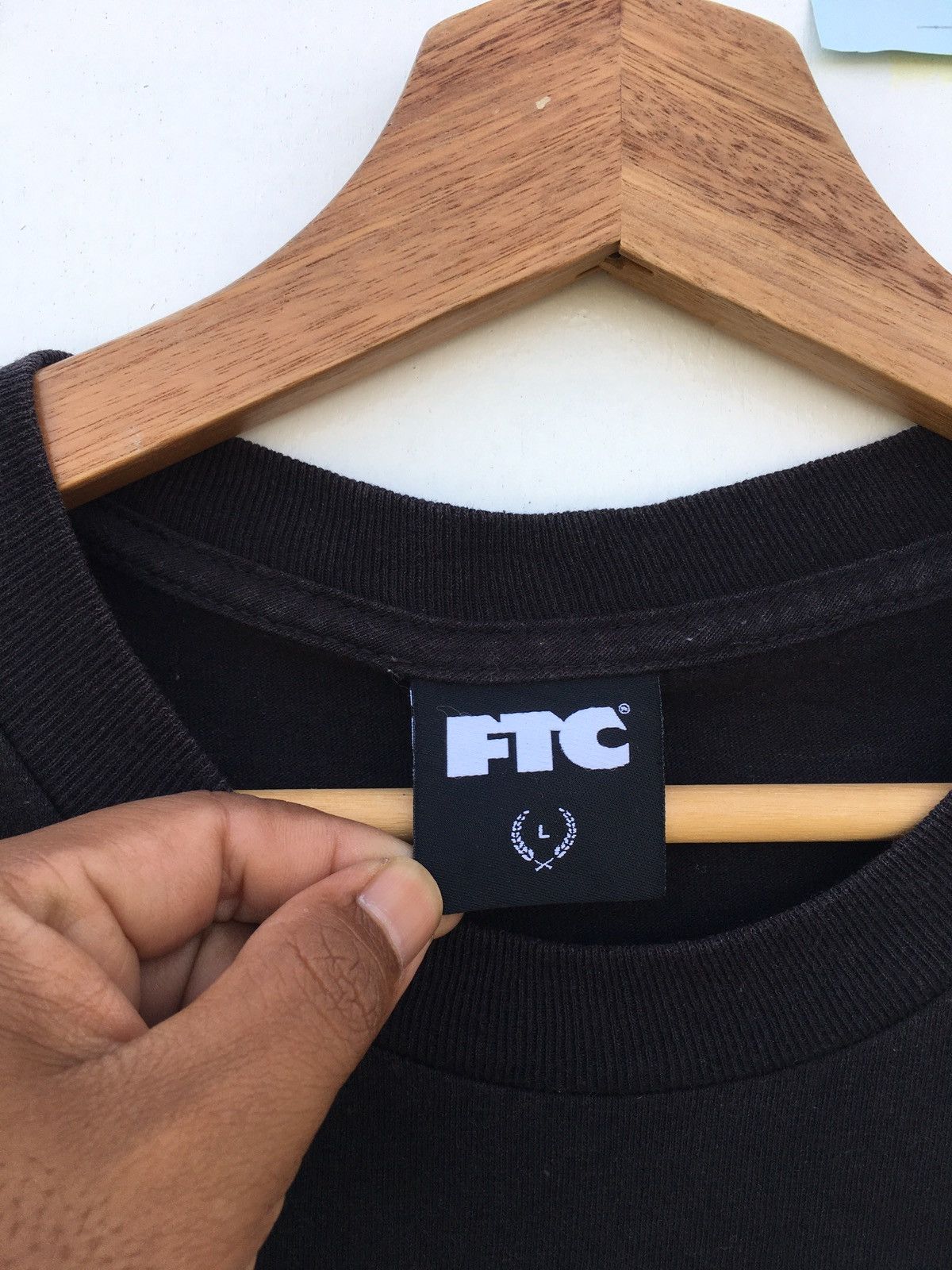 FTC Rare For The City FTC Skateboarding Familia Print Tshirt Size US L / EU 52-54 / 3 - 8 Thumbnail