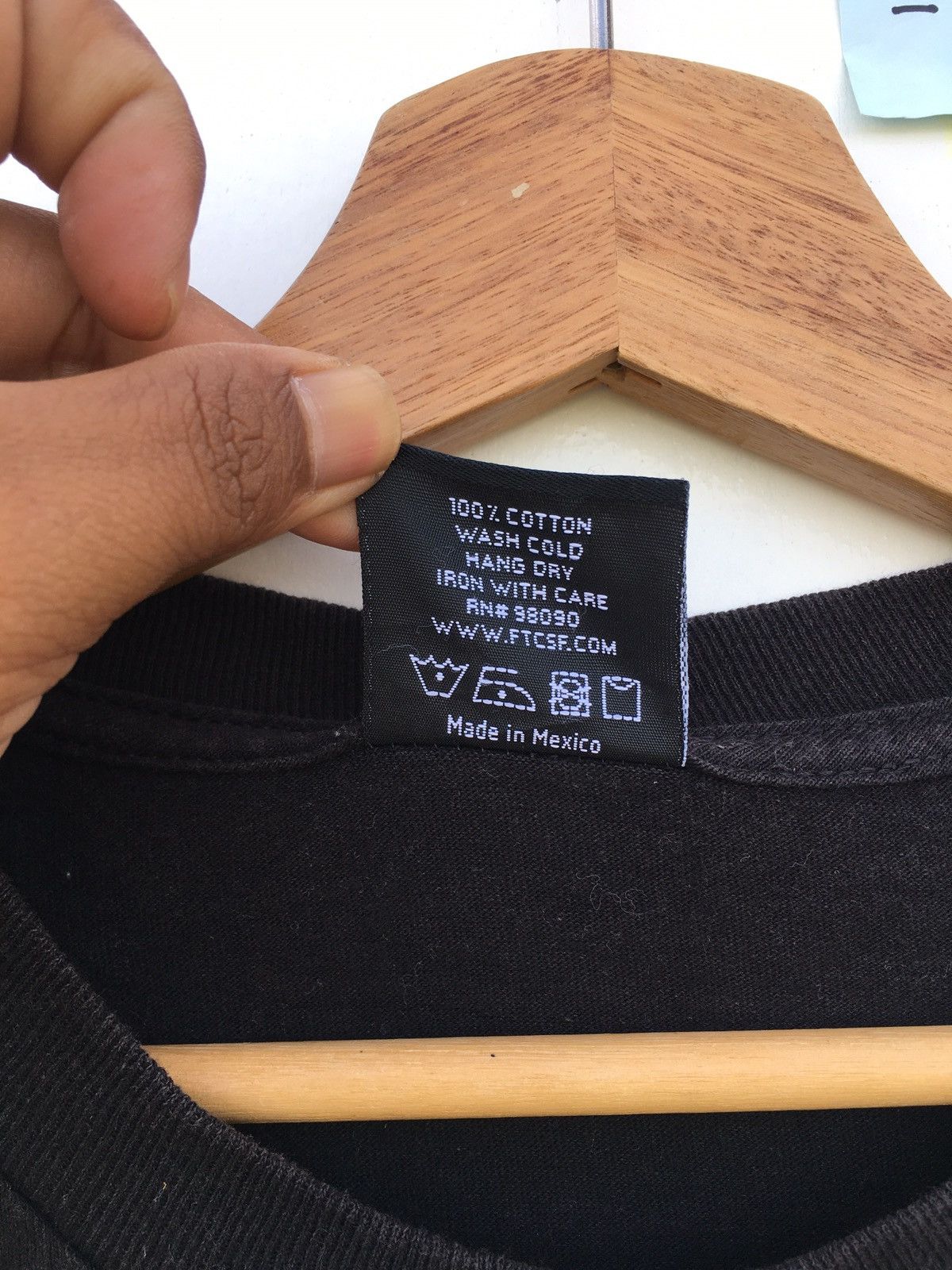 FTC Rare For The City FTC Skateboarding Familia Print Tshirt Size US L / EU 52-54 / 3 - 9 Thumbnail