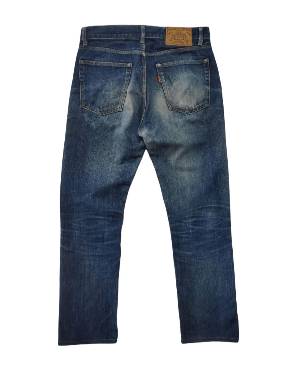 image of Distressed Denim x Hollywood Ranch&market hrm Hollywood Ranch Market Distressed Jeans in Blue Distr